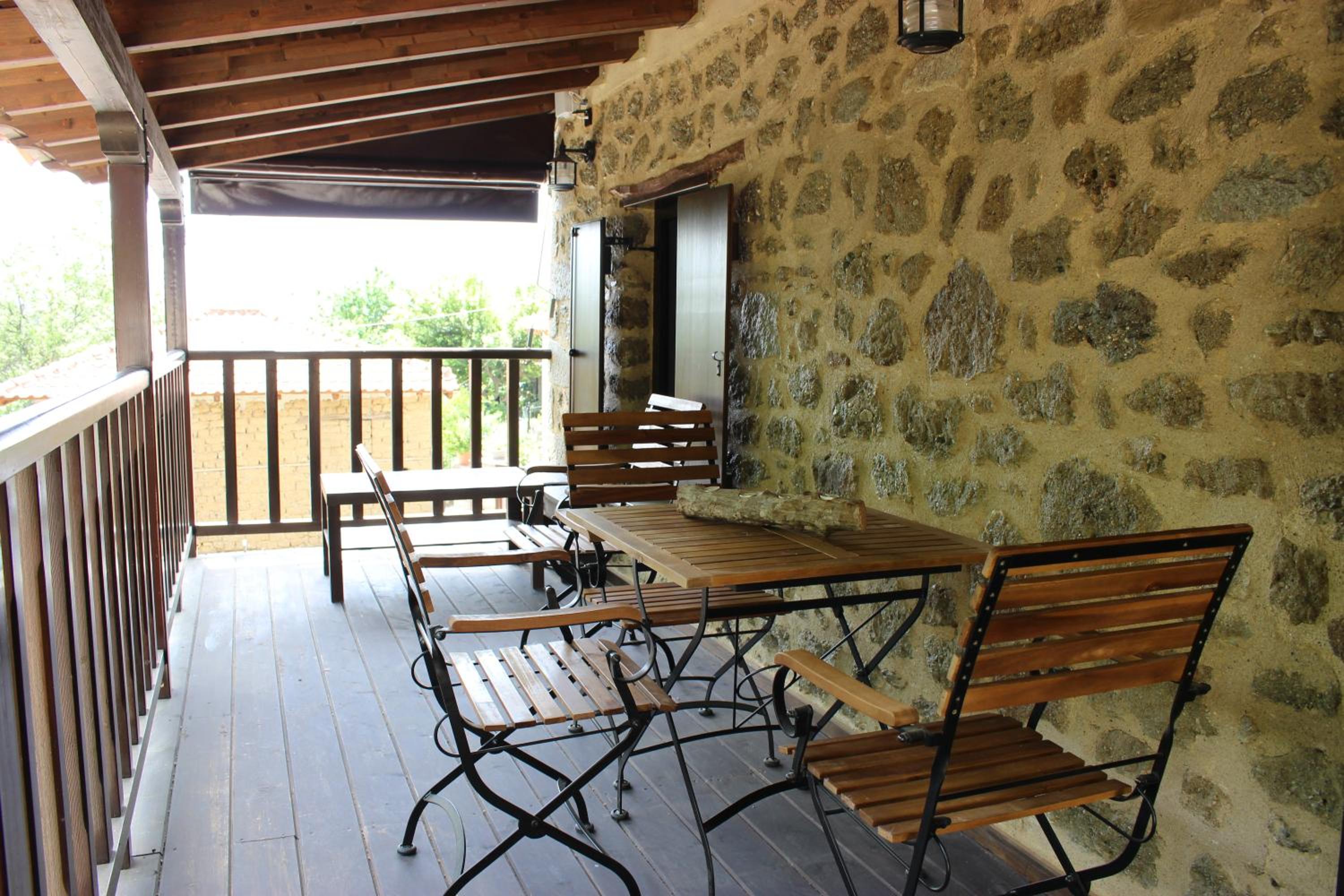 Two-Bedroom House - Photo 24