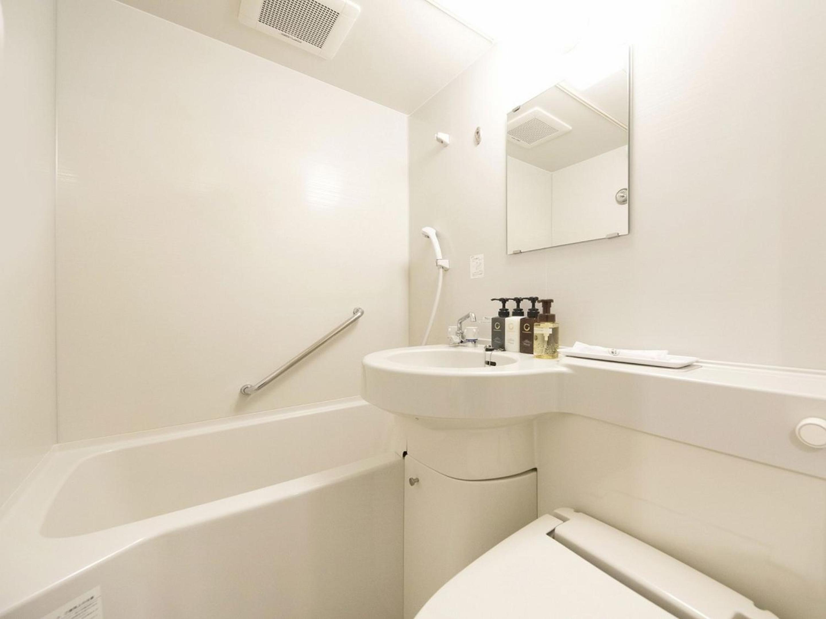 Economy Double Room With Small Double Bed - Non Smoking, photo 6