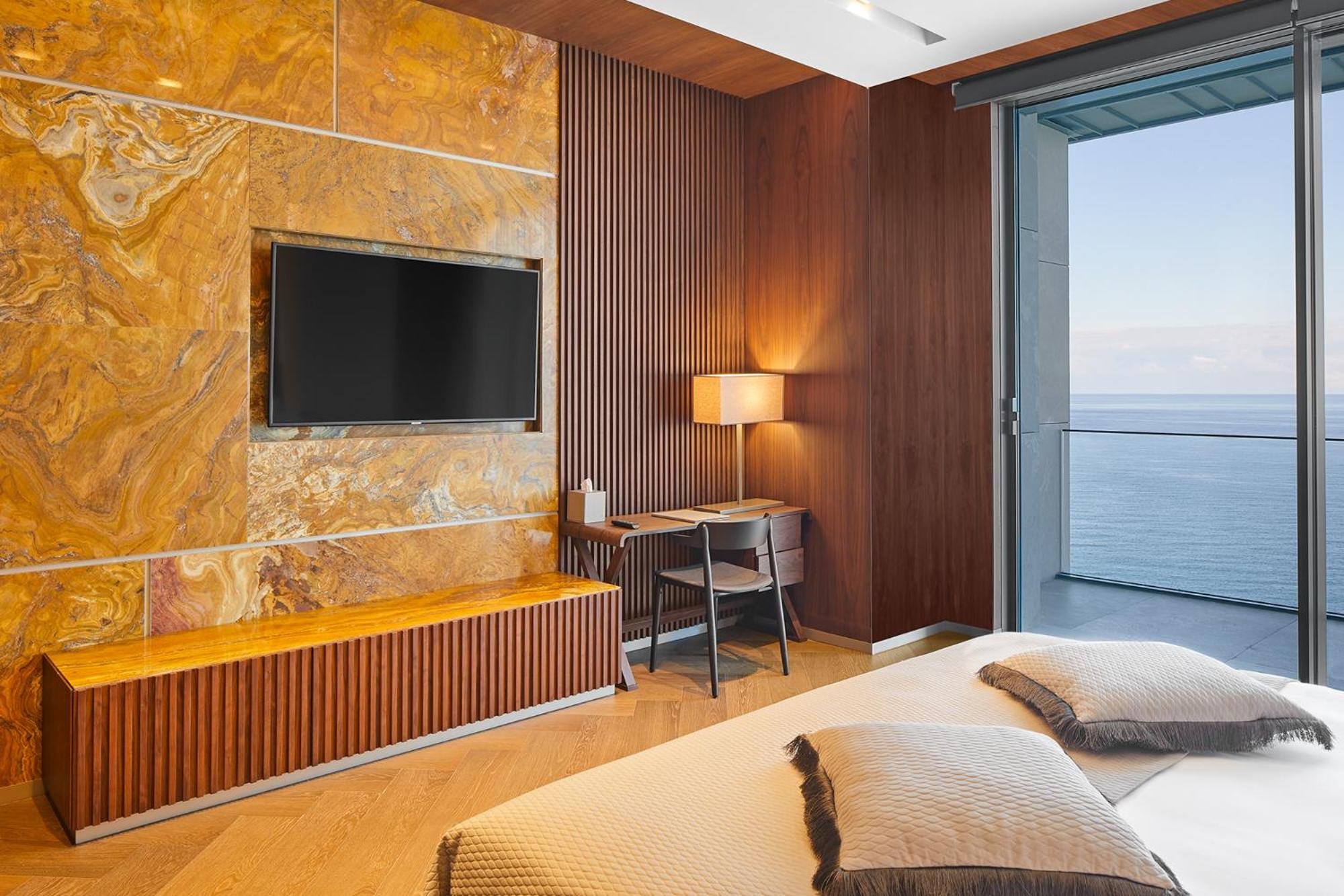 King Suite - Photo 14