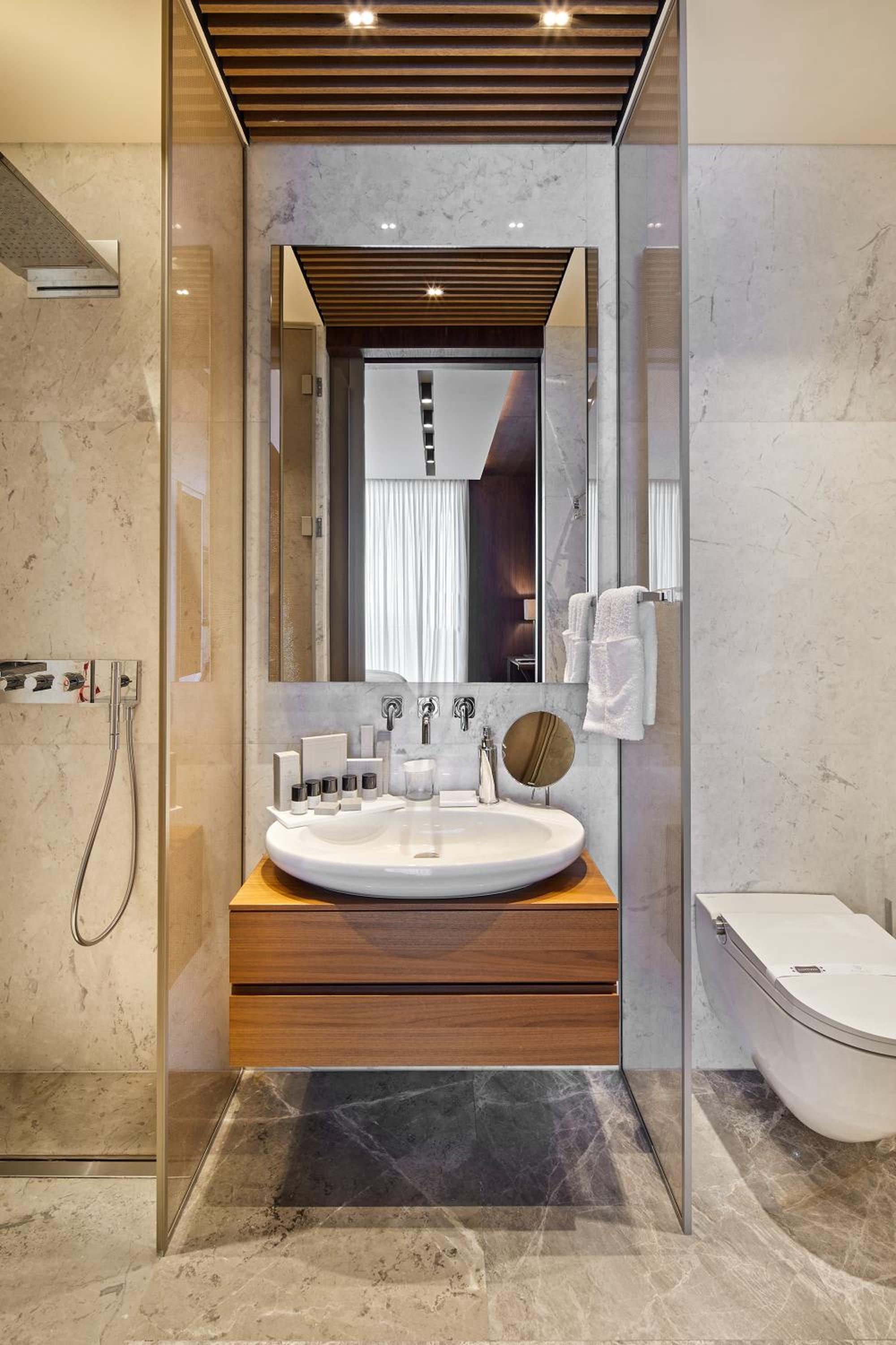 King Suite - Photo 10