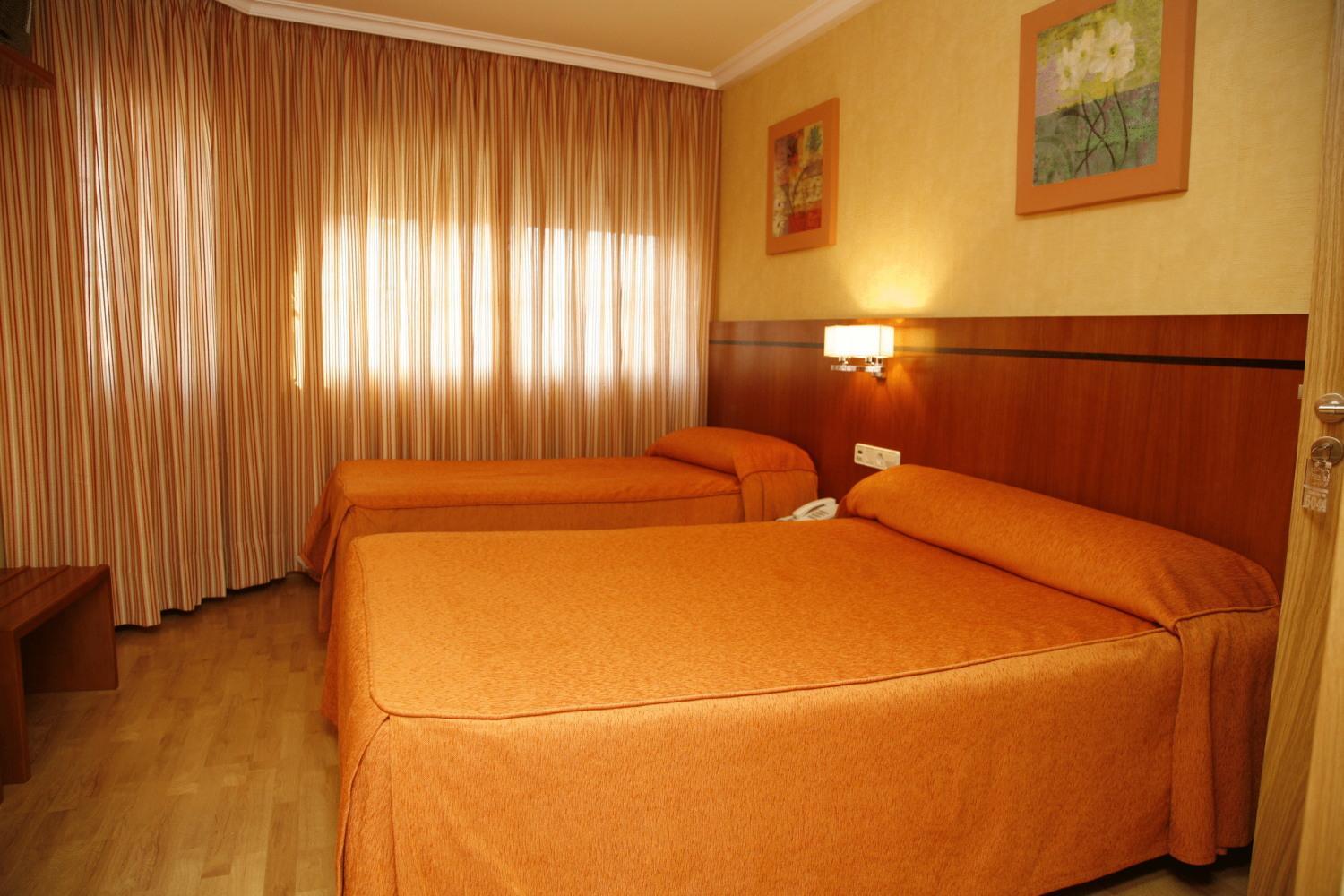 Double or Twin Room - Photo 1