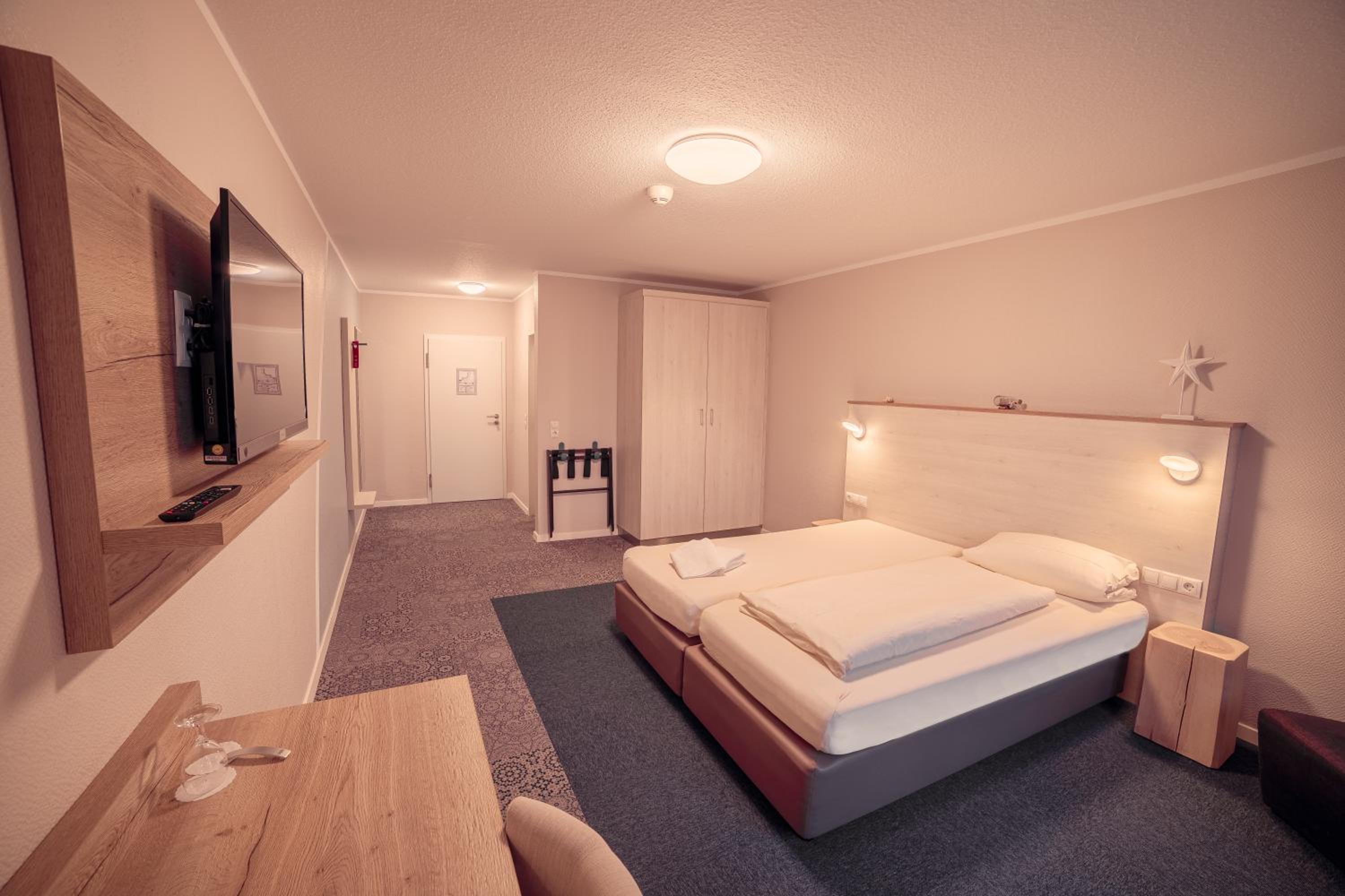Triple Room with Bathroom photo 1