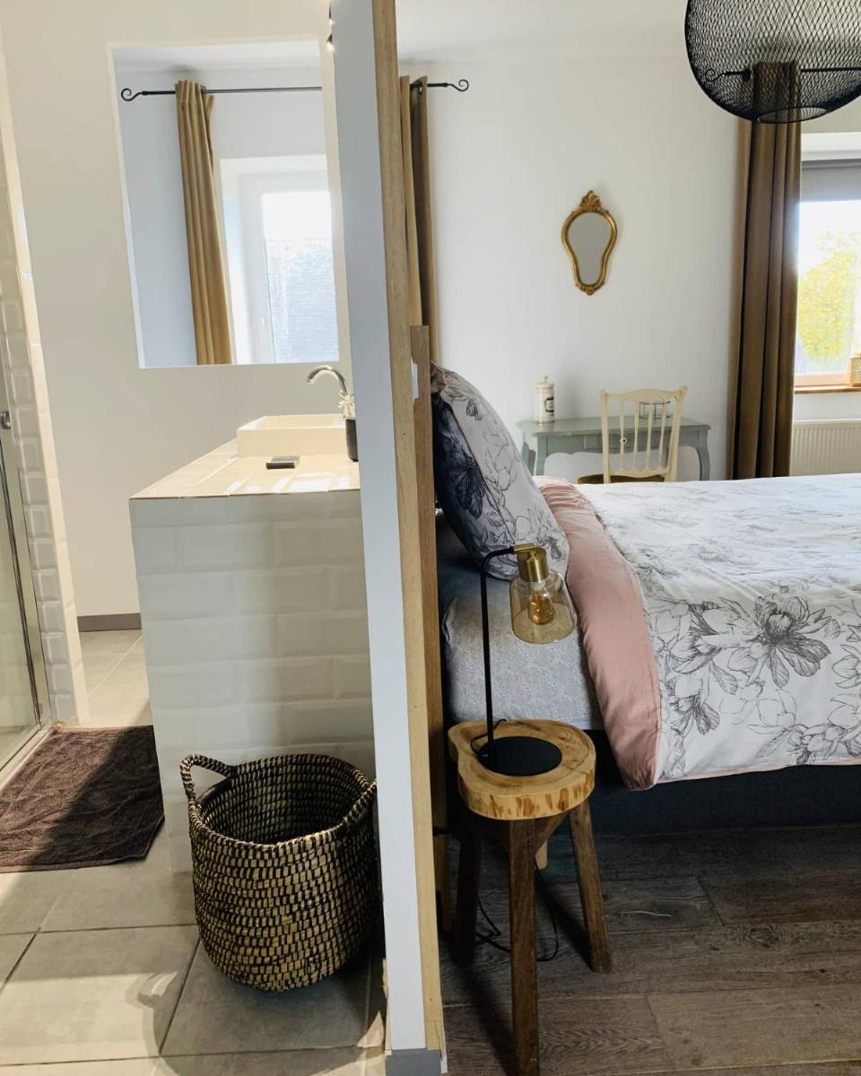 Deluxe Double Room with Shower