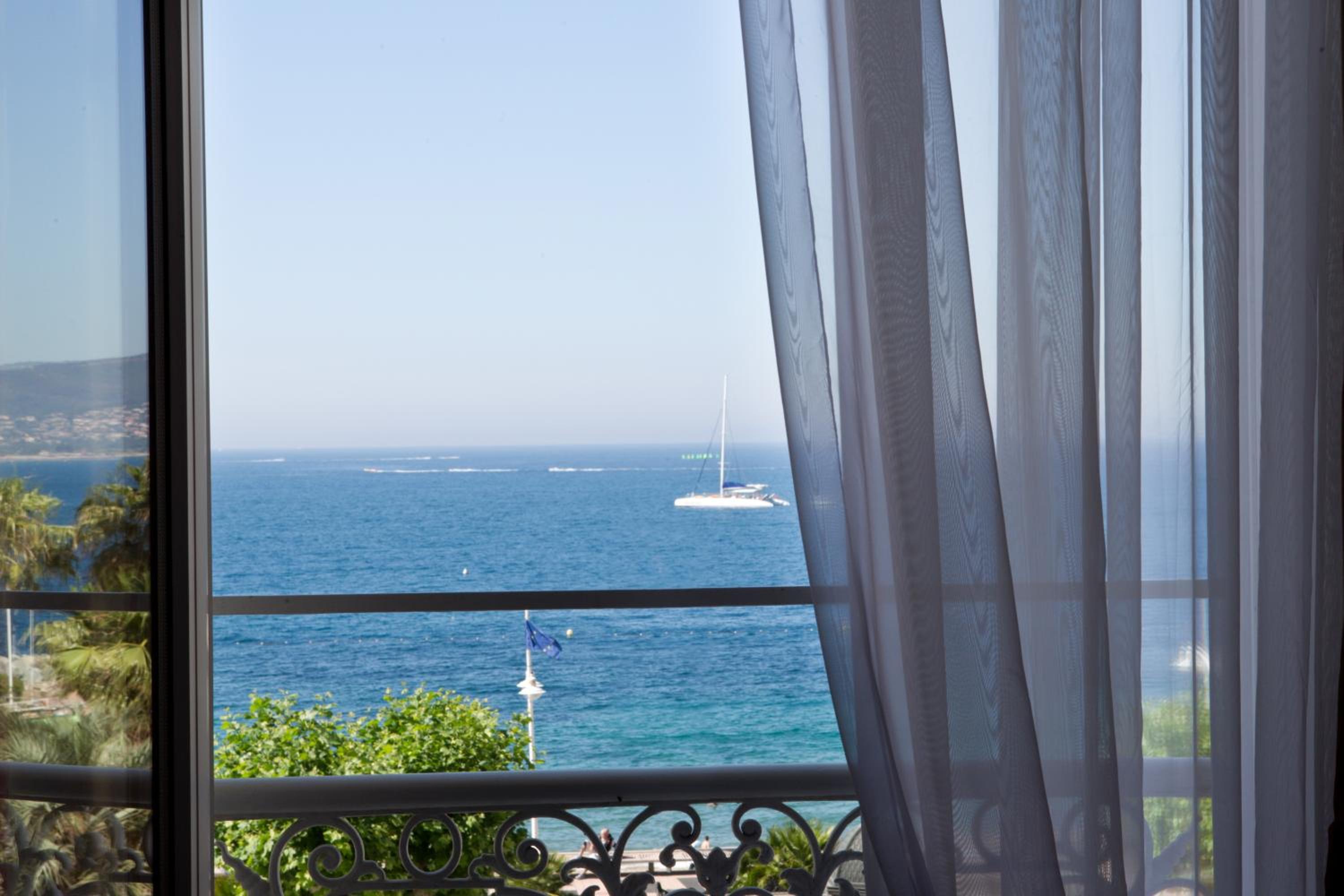 Prestige Room - Sea Side - Photo 3