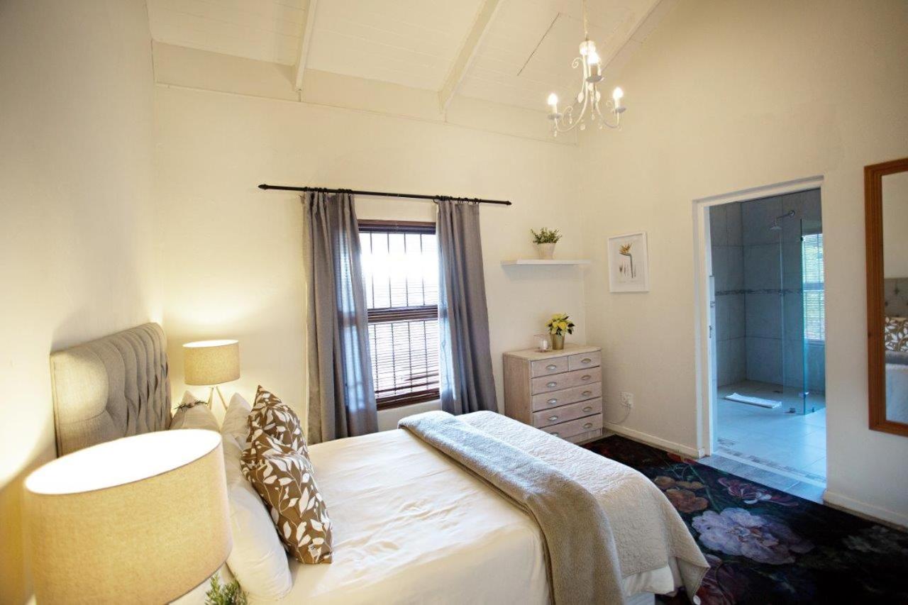 Apartment with Mountain View - Photo 15