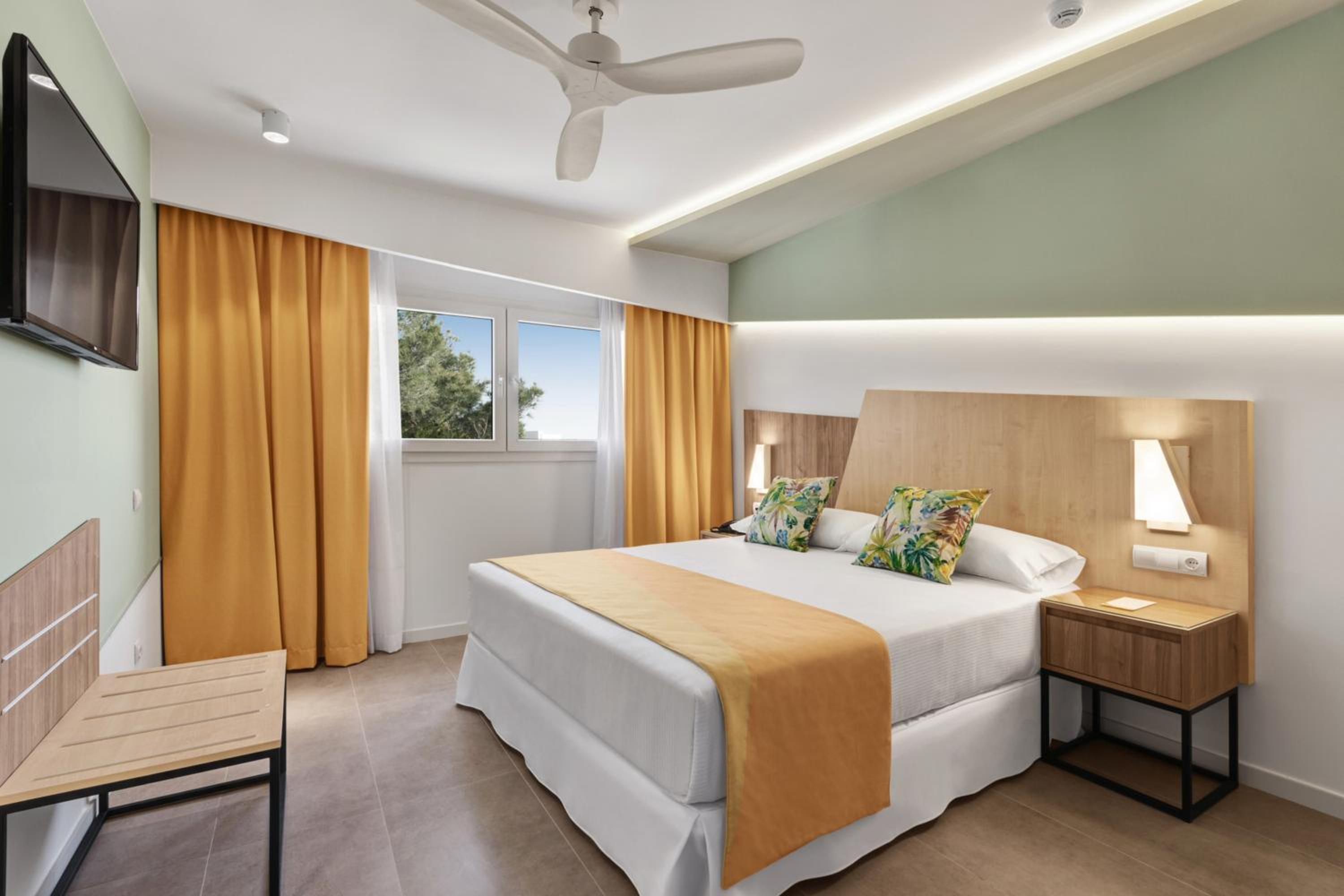 Superior Double Room - Photo 1