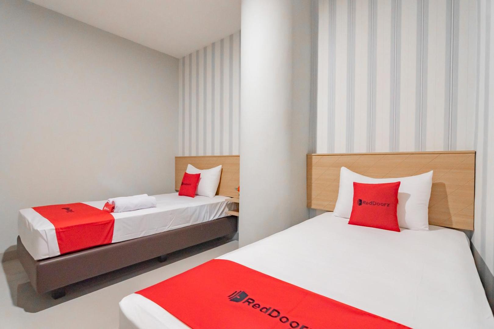 Standard Twin Room - Photo 5