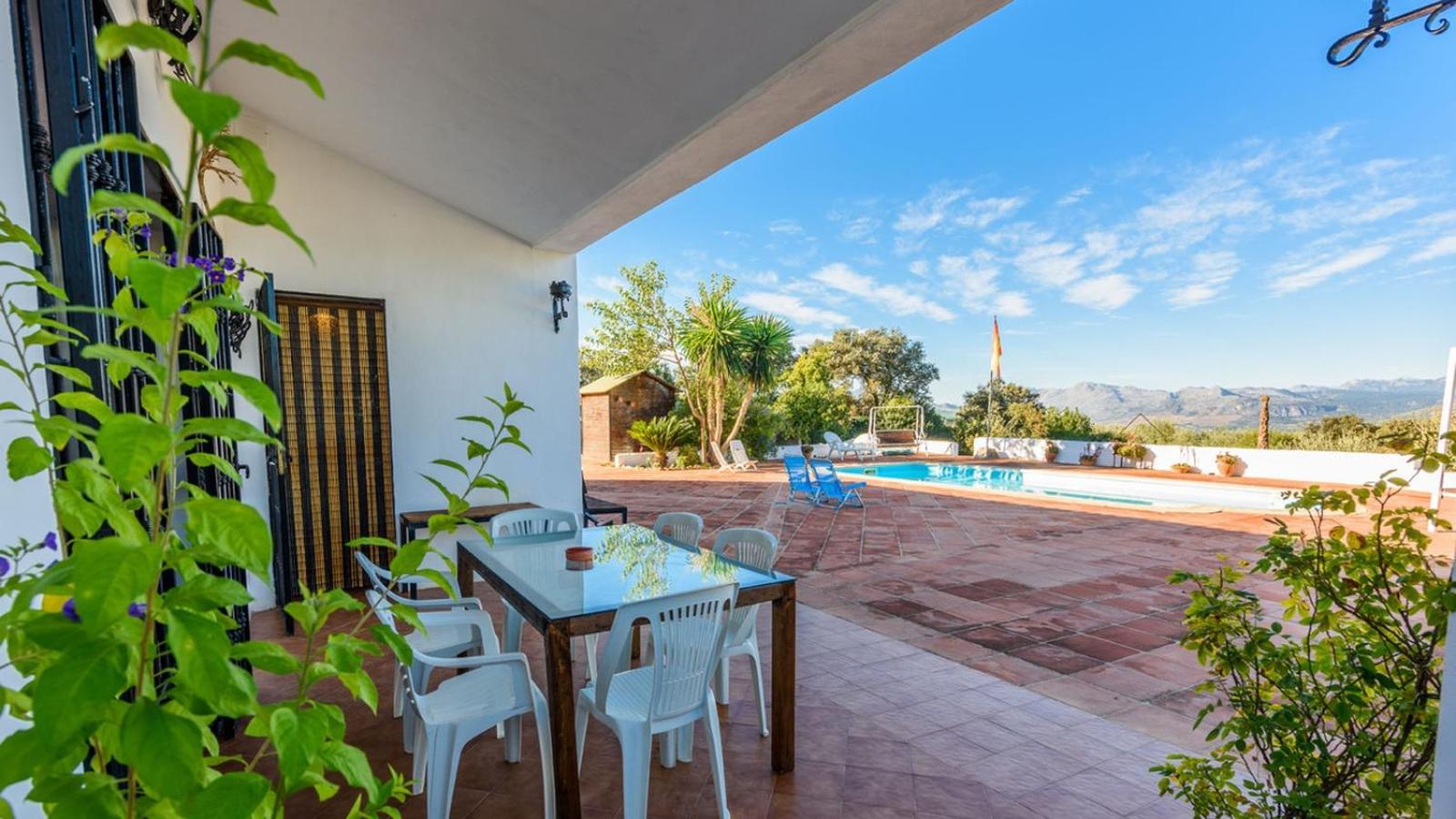 Villa de Tres Habitaciones