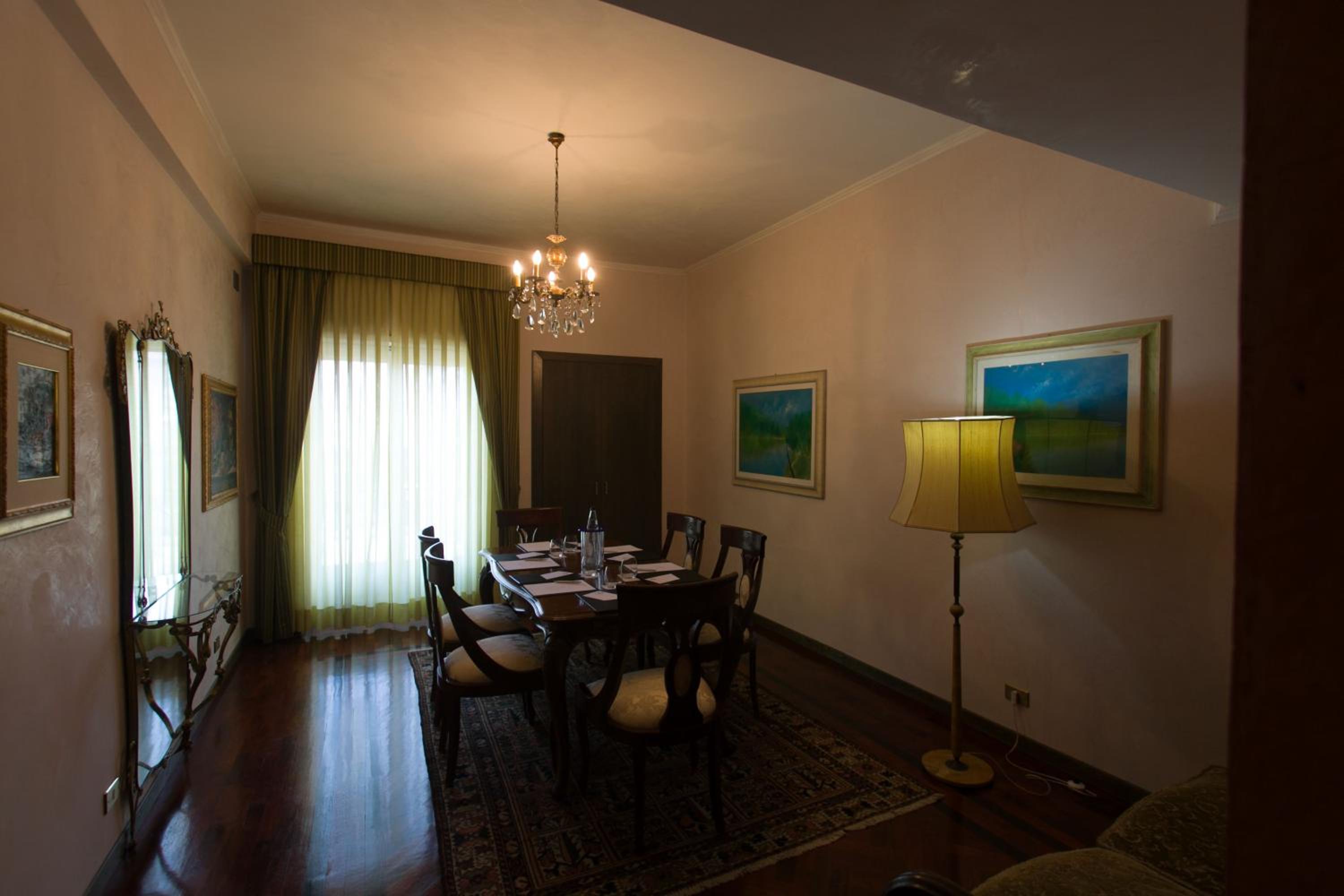 Suite - Photo 2