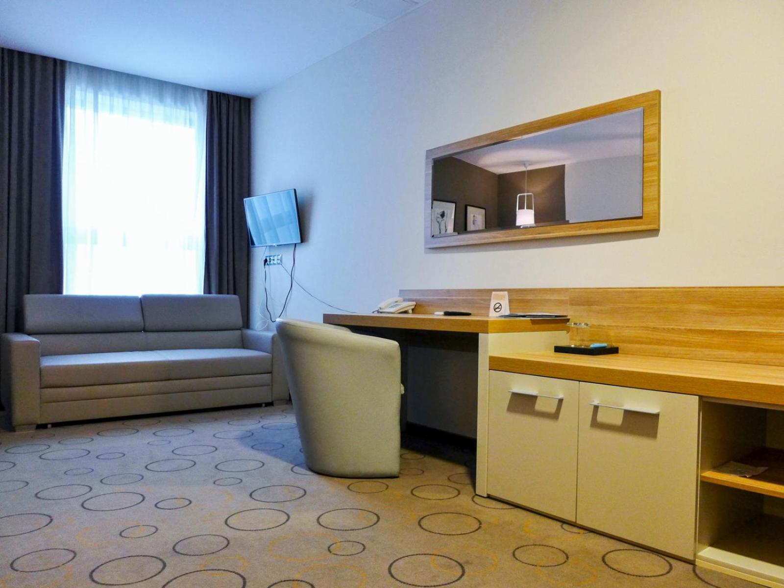 Twin Room - Photo 8