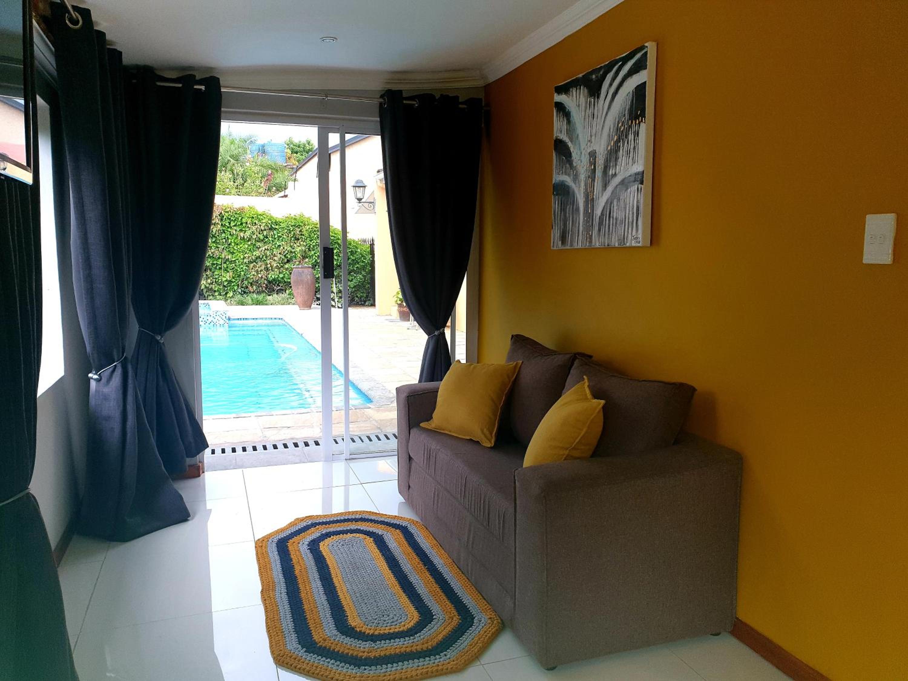 Twin/Double Room photo 2