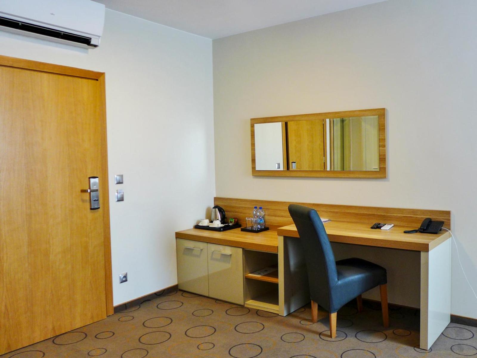 Suite - Photo 6