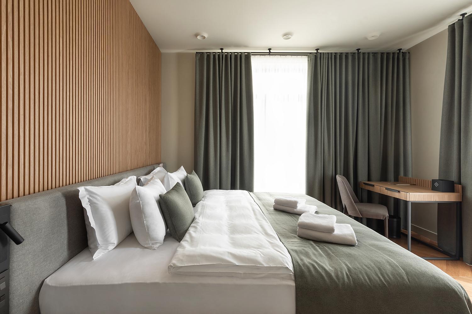 King Room with Balcony photo 2
