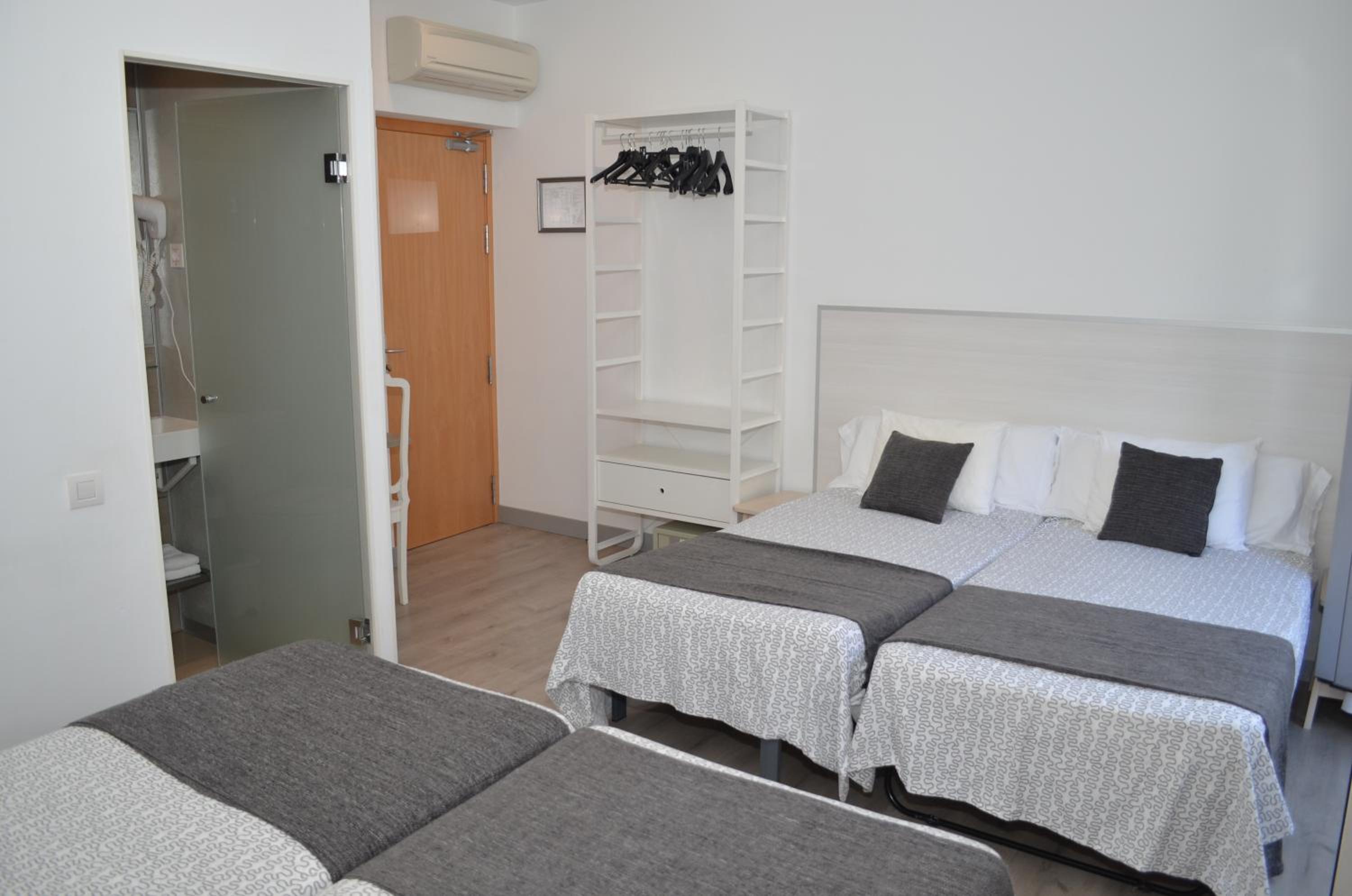 Quadruple Room (4 Adults)