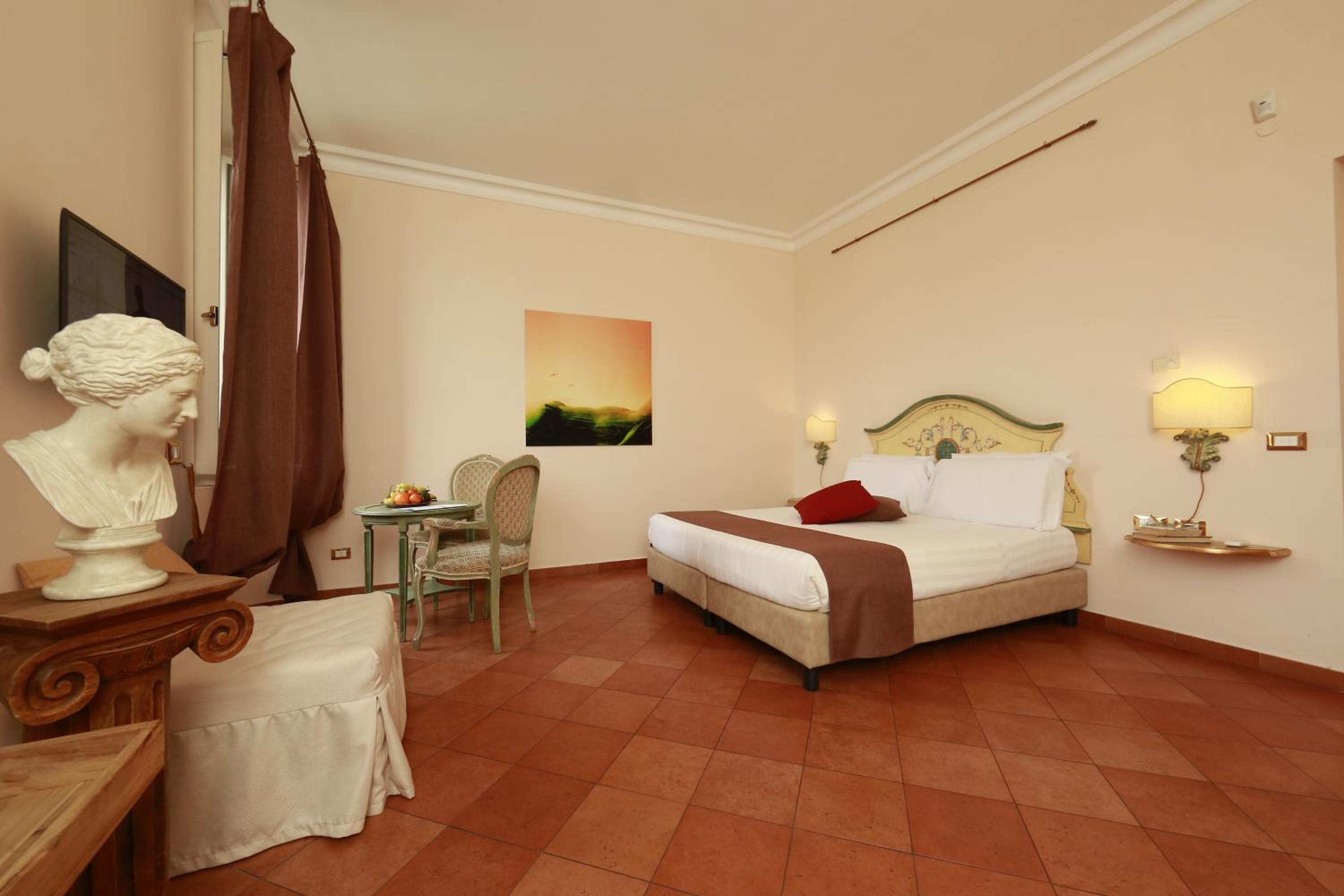Superior Double Room with City View photo 3
