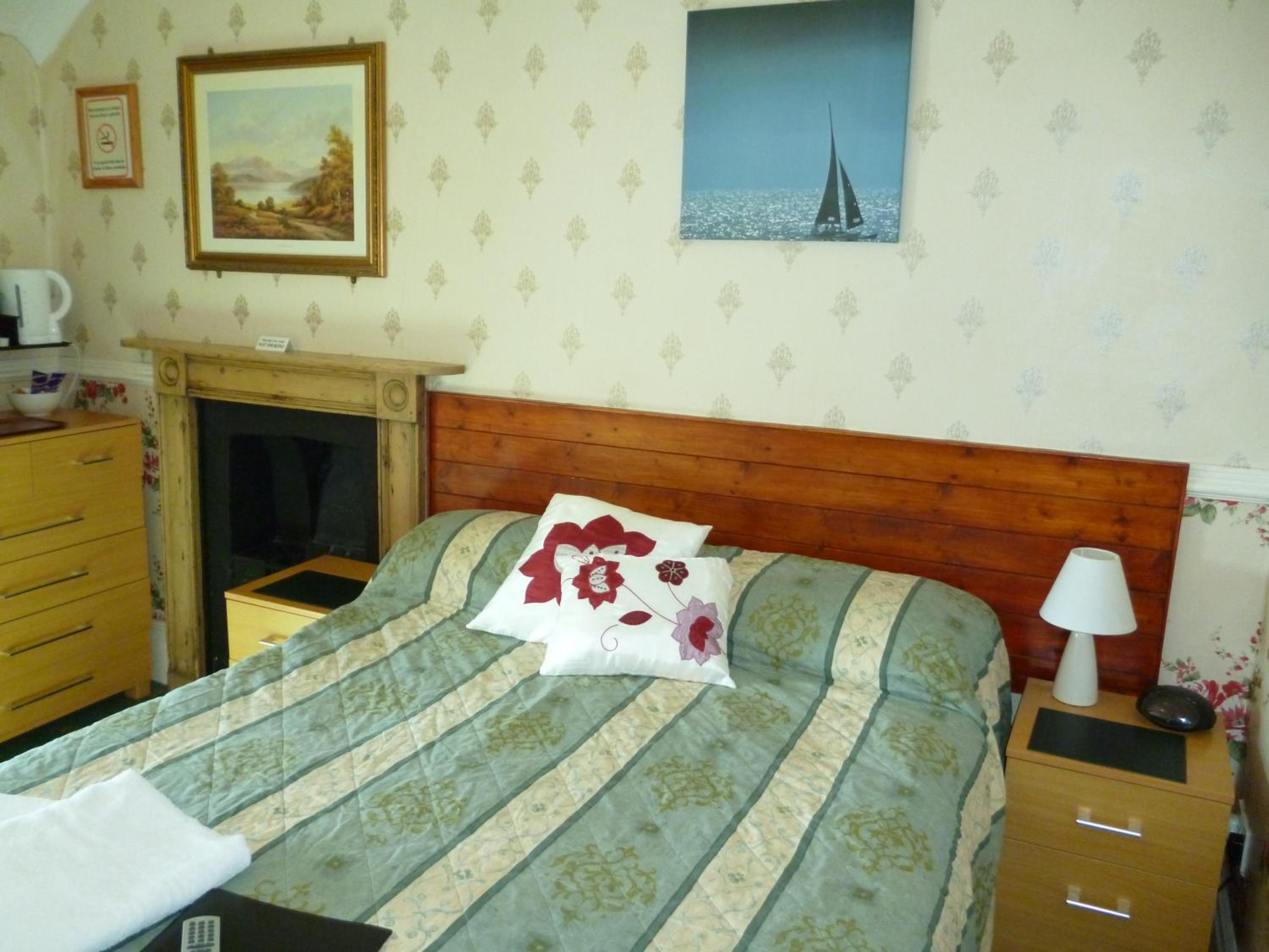 Double Room - Top Floor photo 3