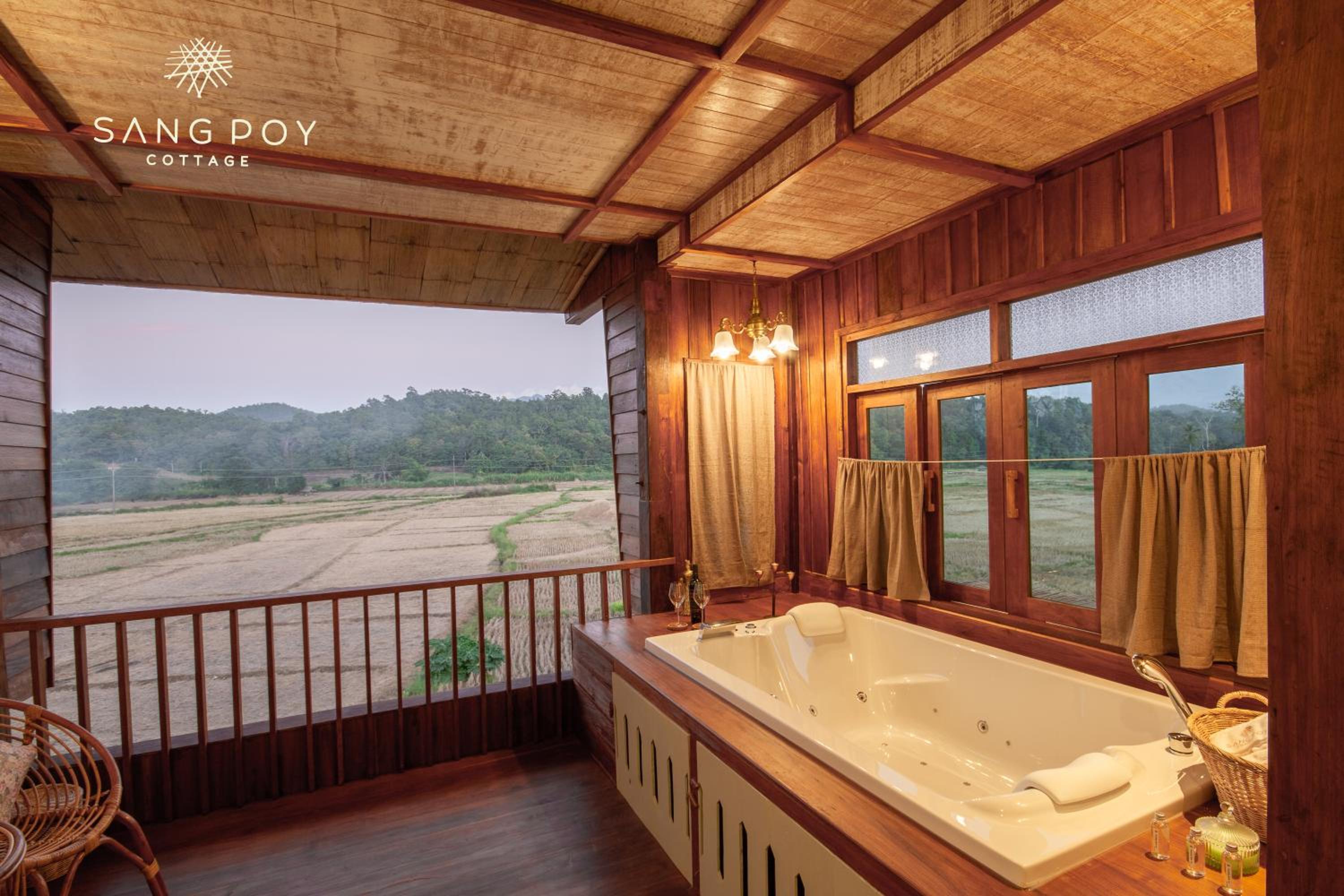 King Room with Spa Bath - Photo 13