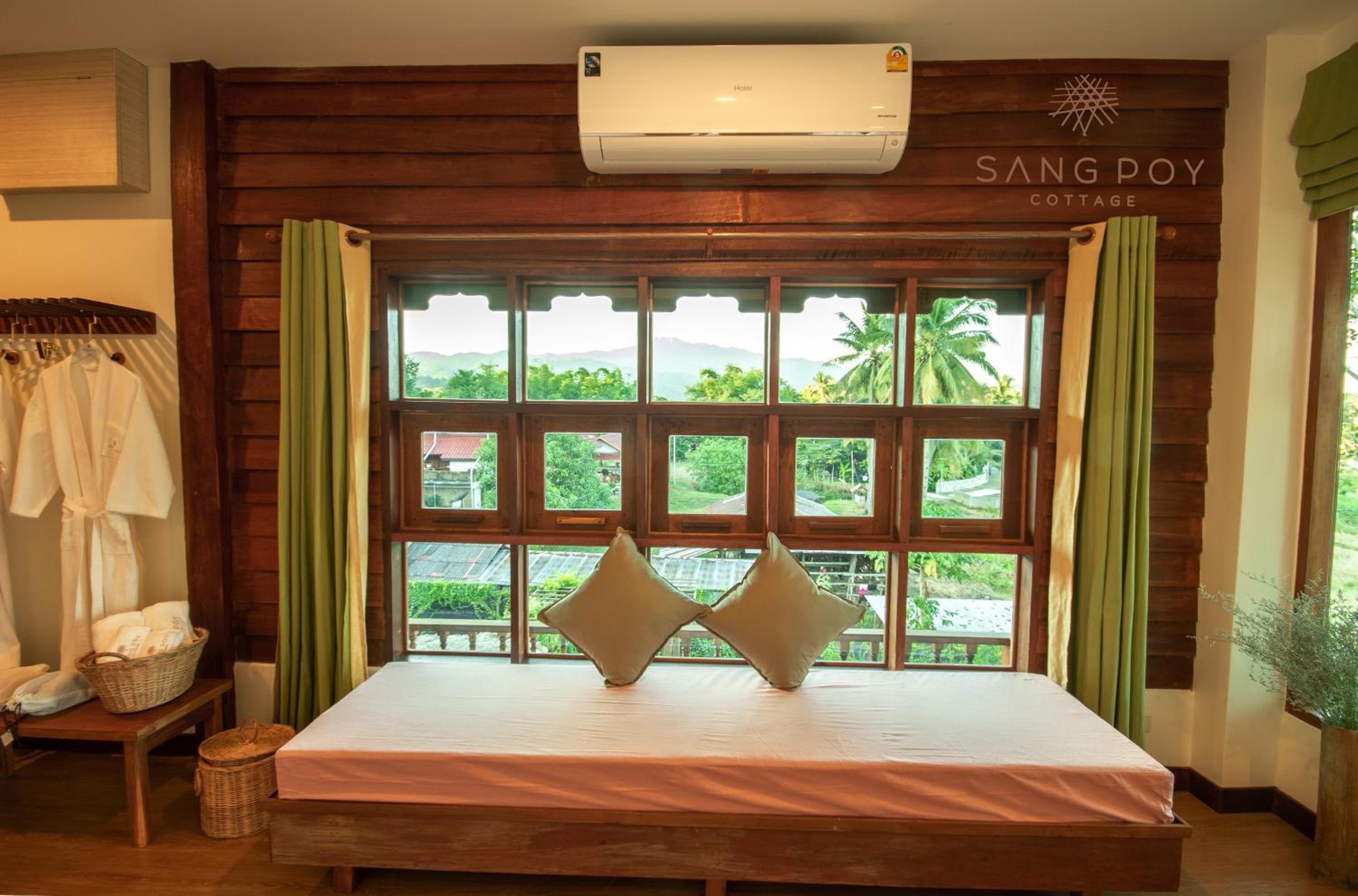King Room with Spa Bath - Photo 15