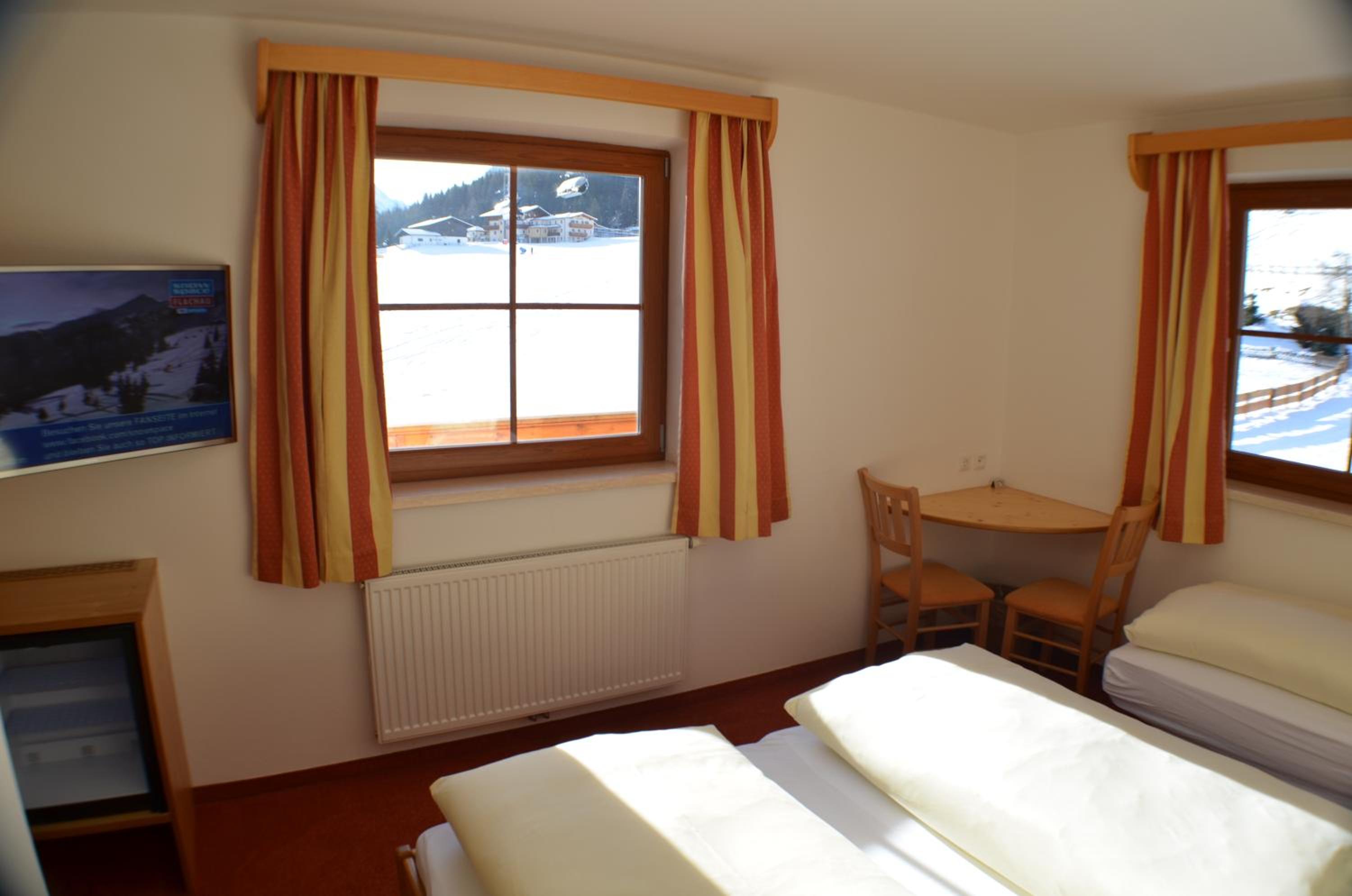 Double Room With Private Bathroom, photo 7