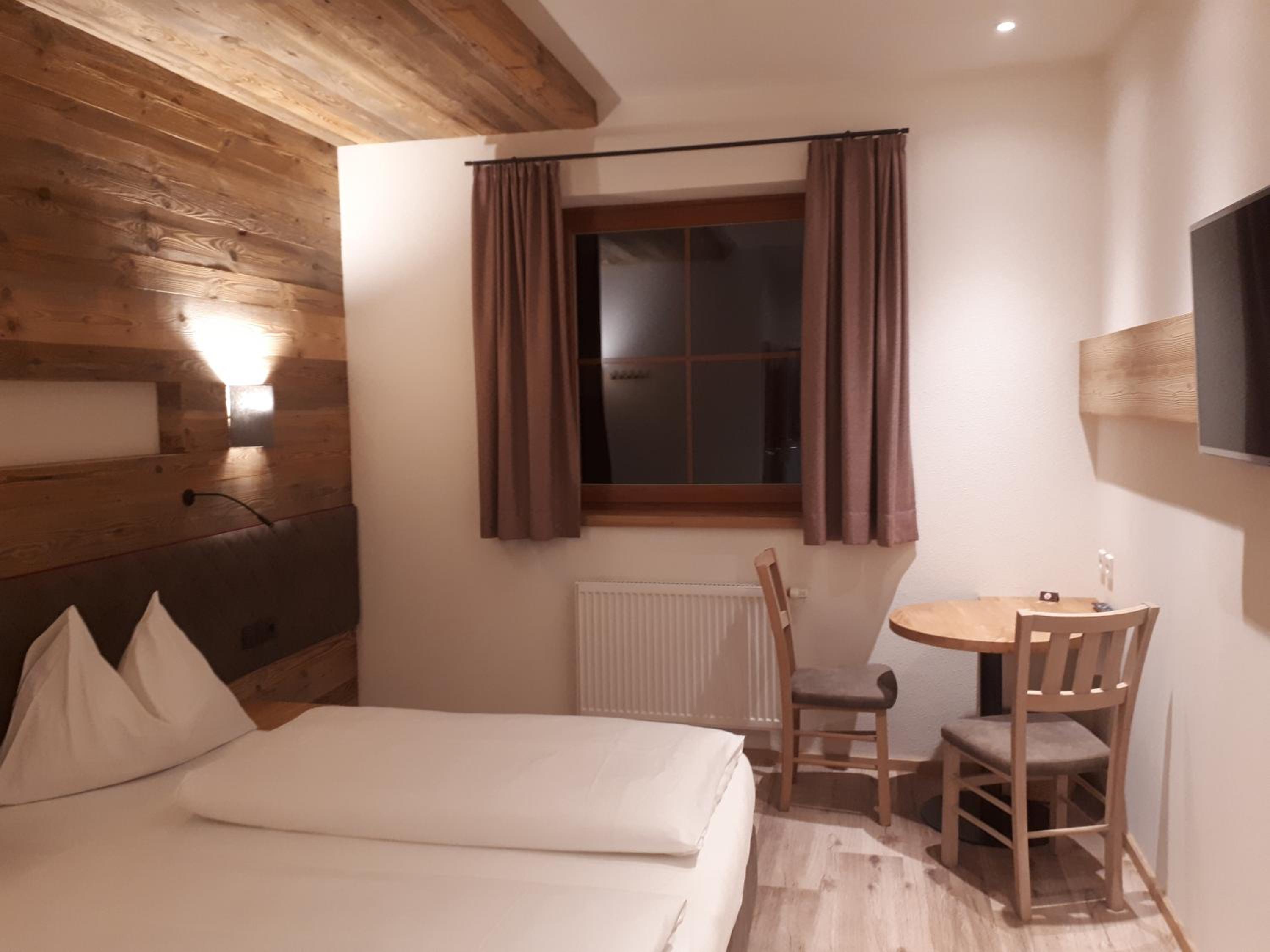 Double Room With Private Bathroom photo 2