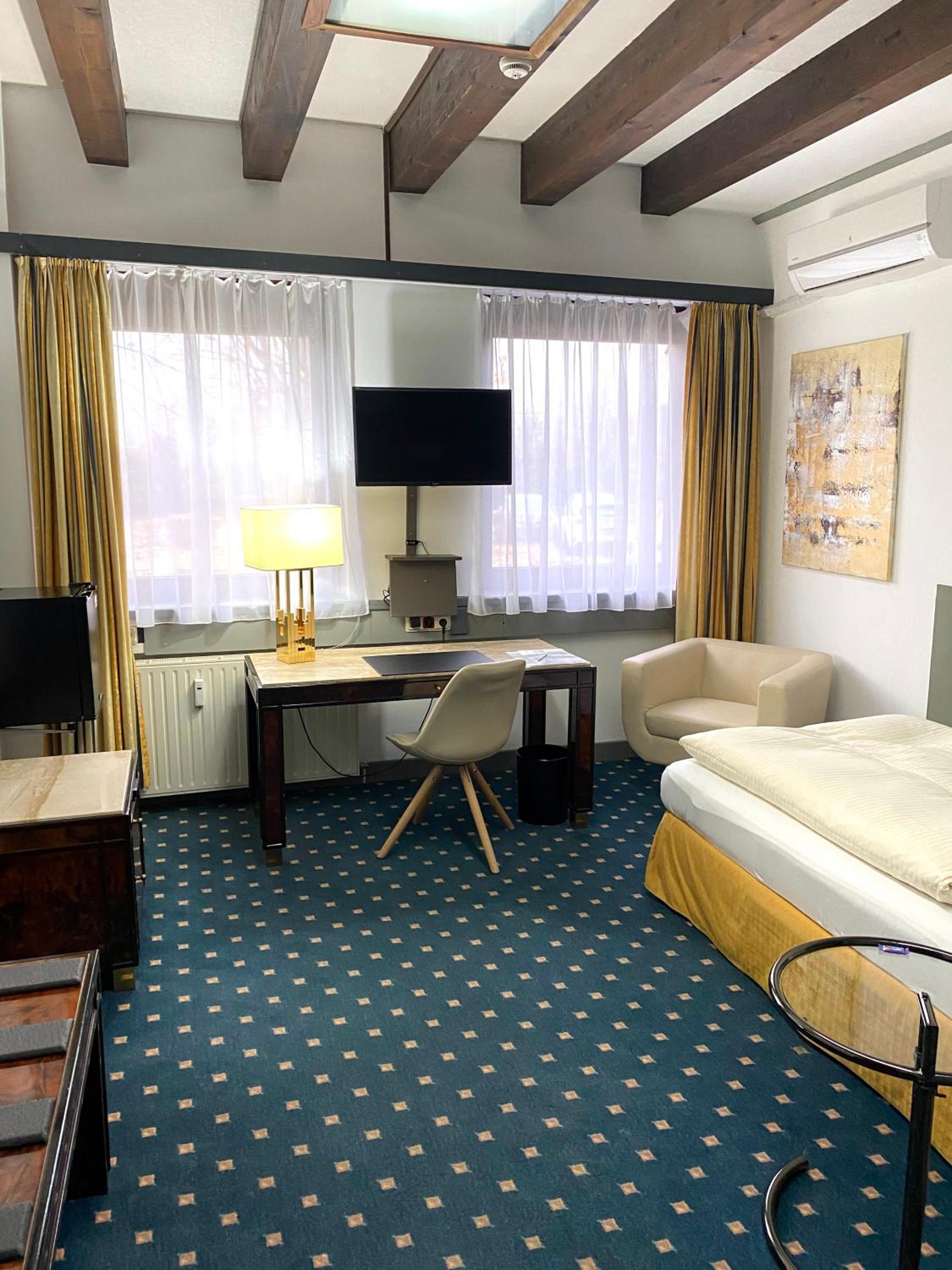 Comfort Single Room
