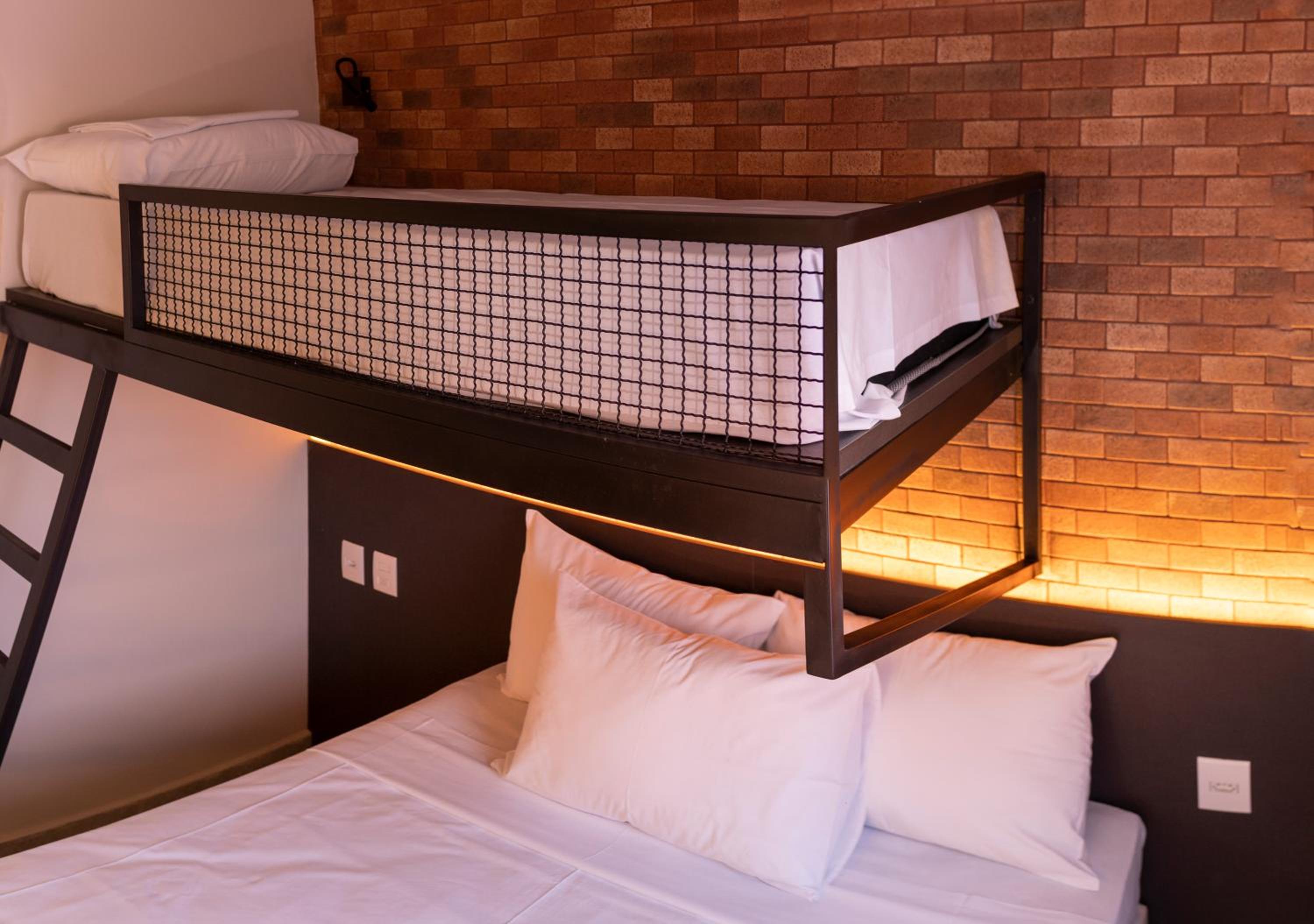 Quadruple Room - Photo 3