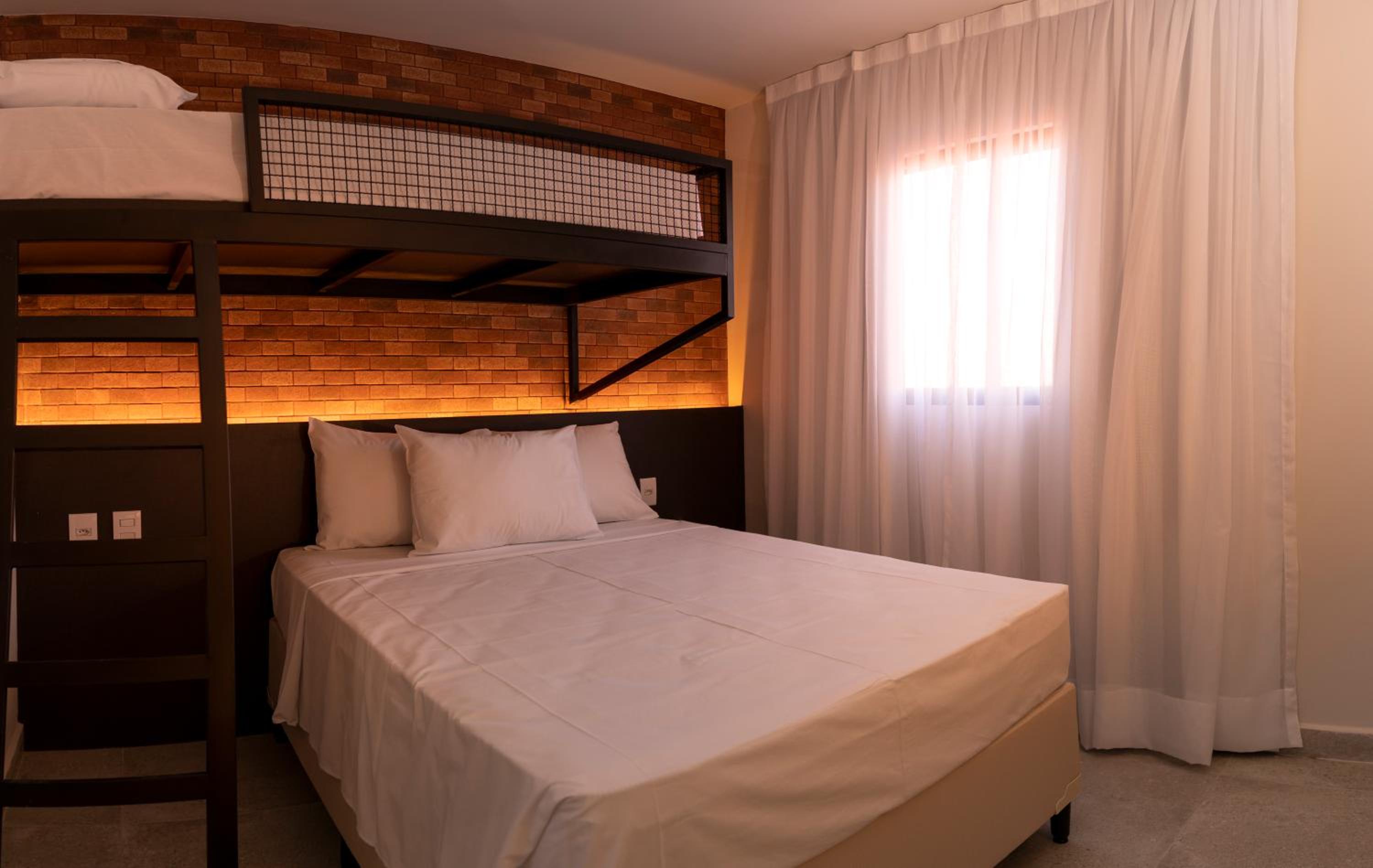Quadruple Room - Photo 1