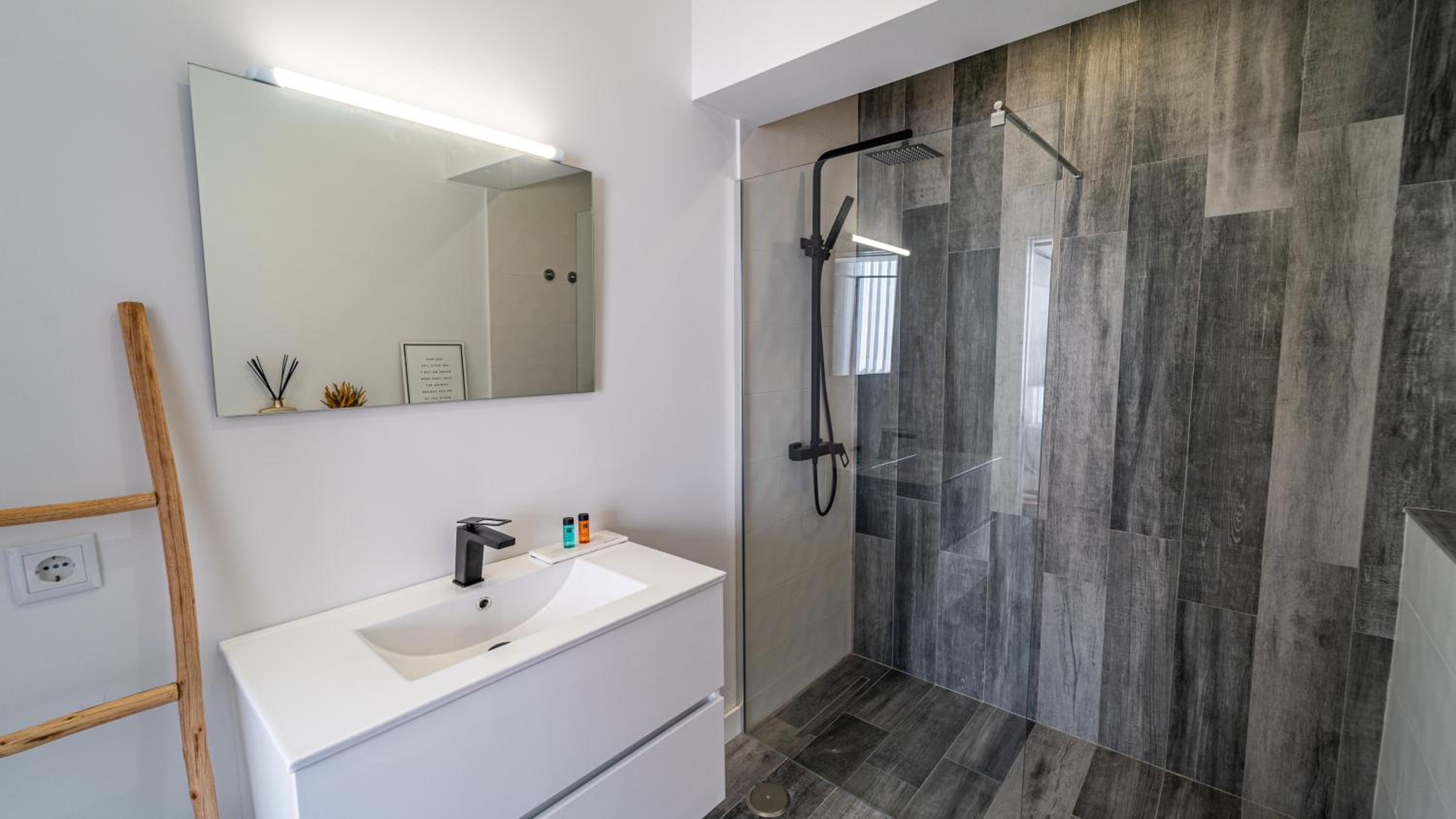 Superior Double Room - Photo 32