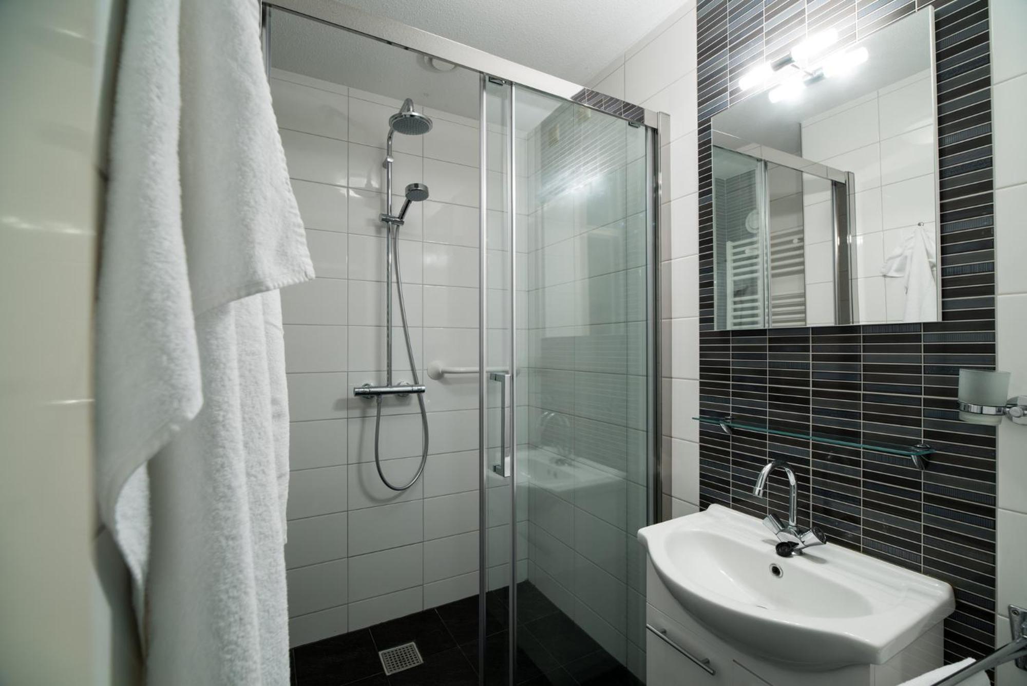 One-Bedroom House photo 3