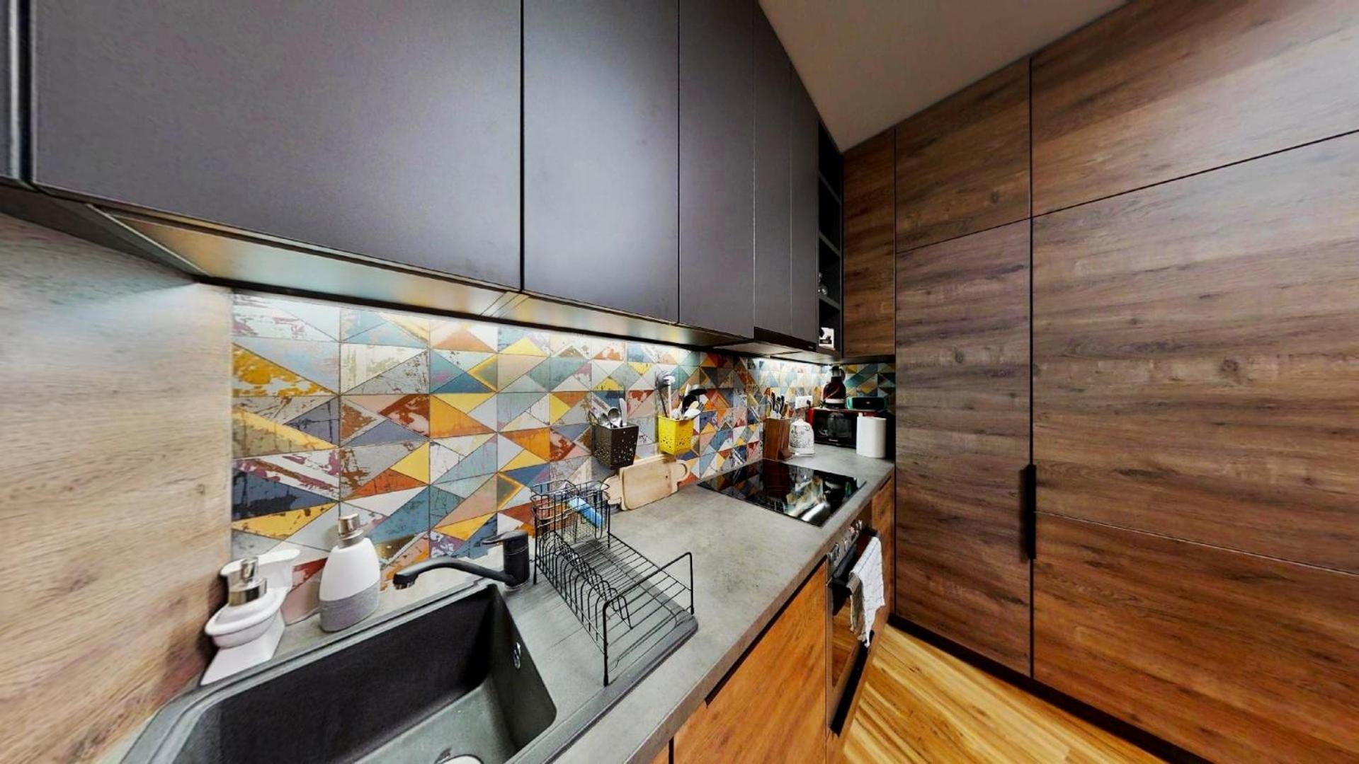 One-Bedroom Apartment - Photo 19