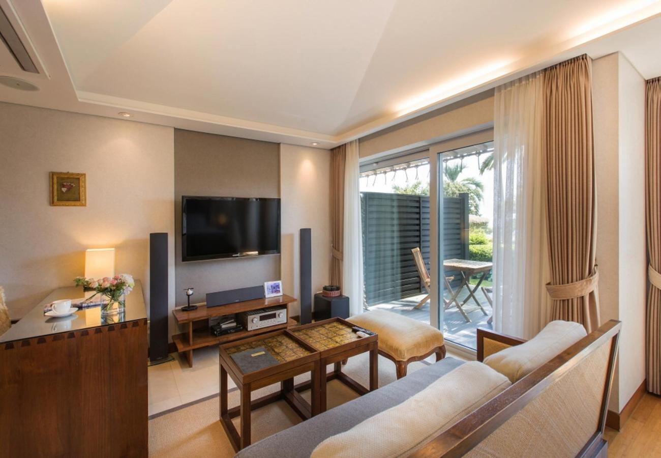 Suite - Photo 2