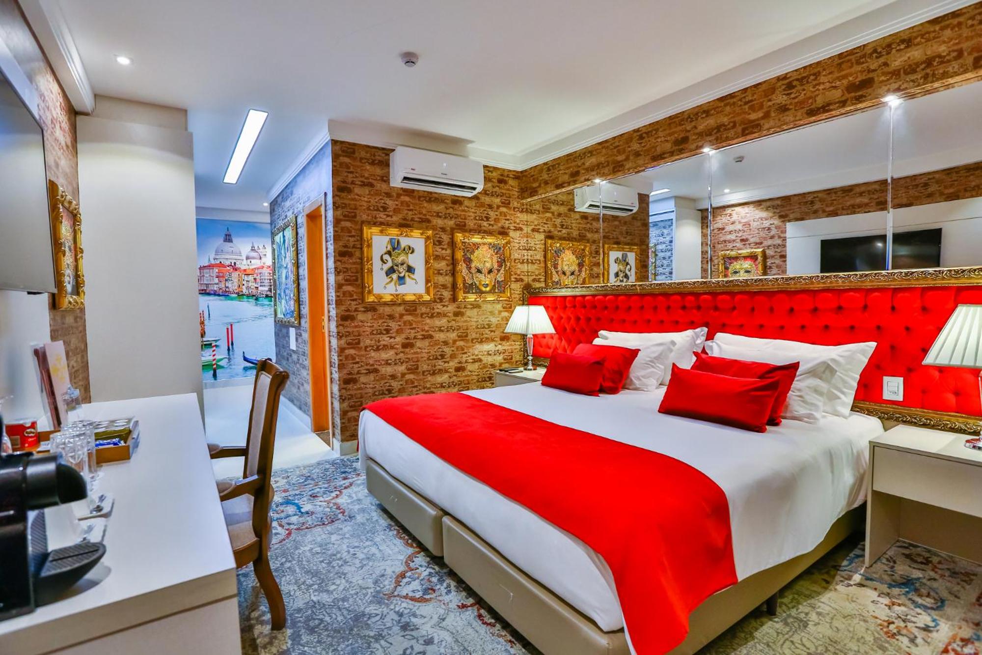 Venice Premium Suite