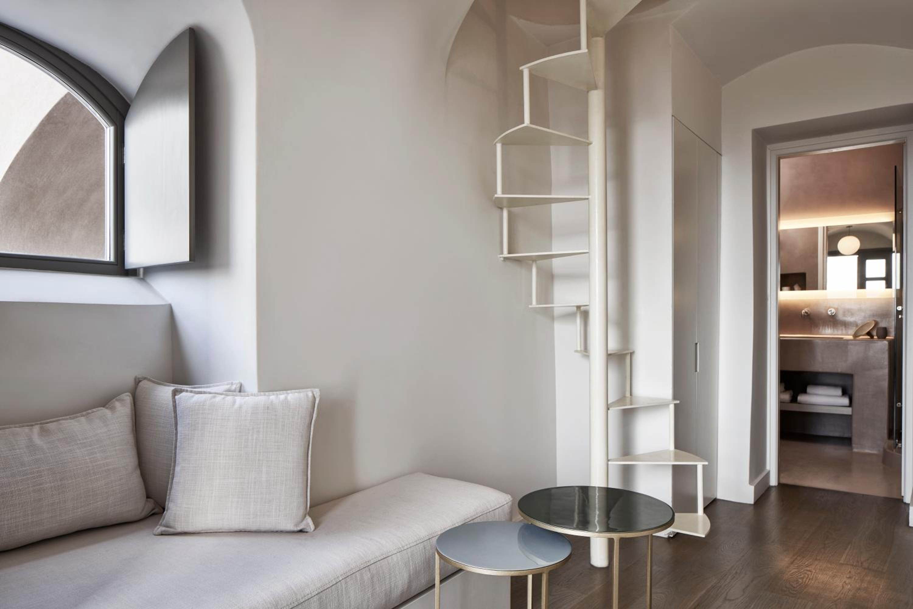 Junior Suite with Sea View - Photo 10