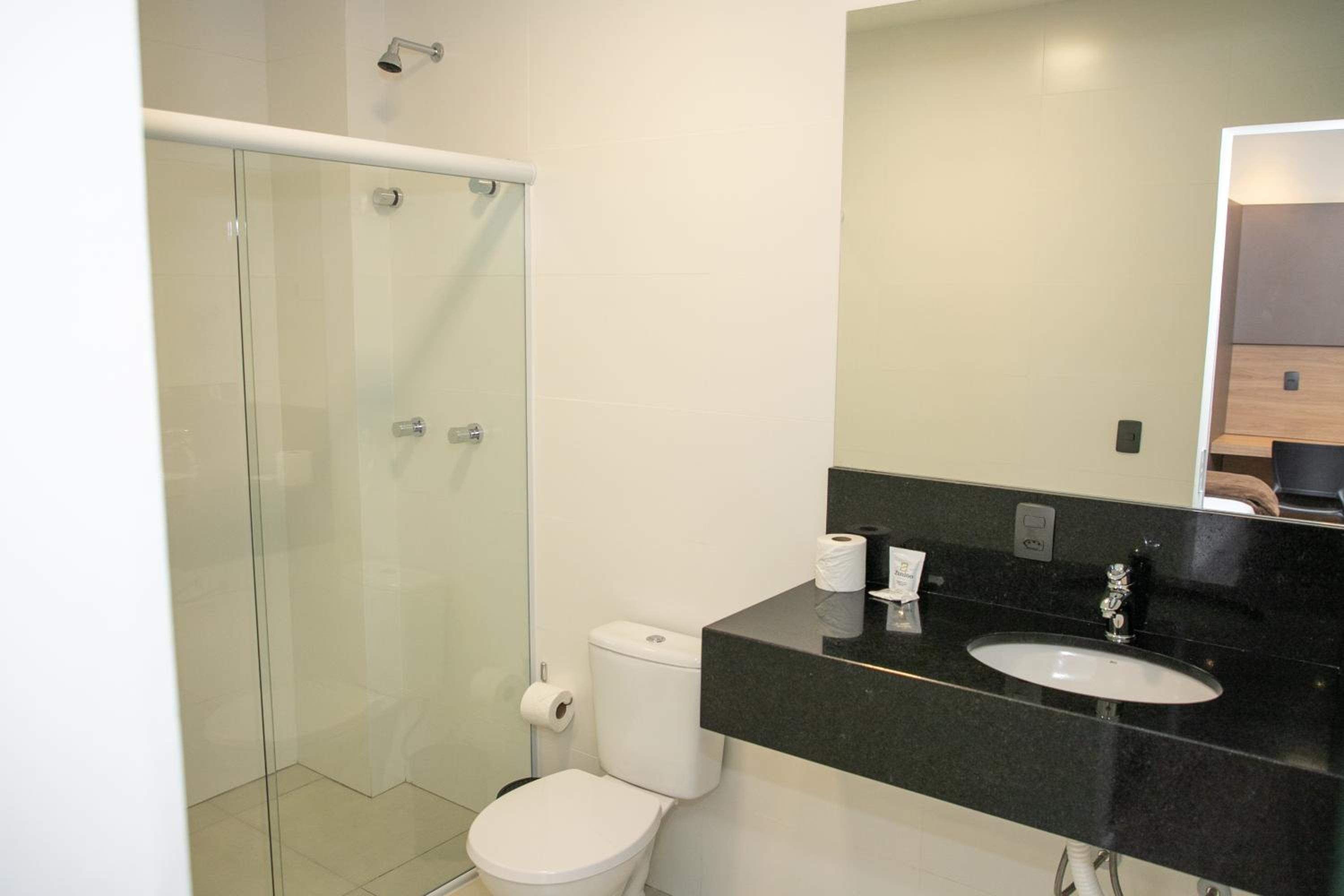 Quadruple Room - Photo 3