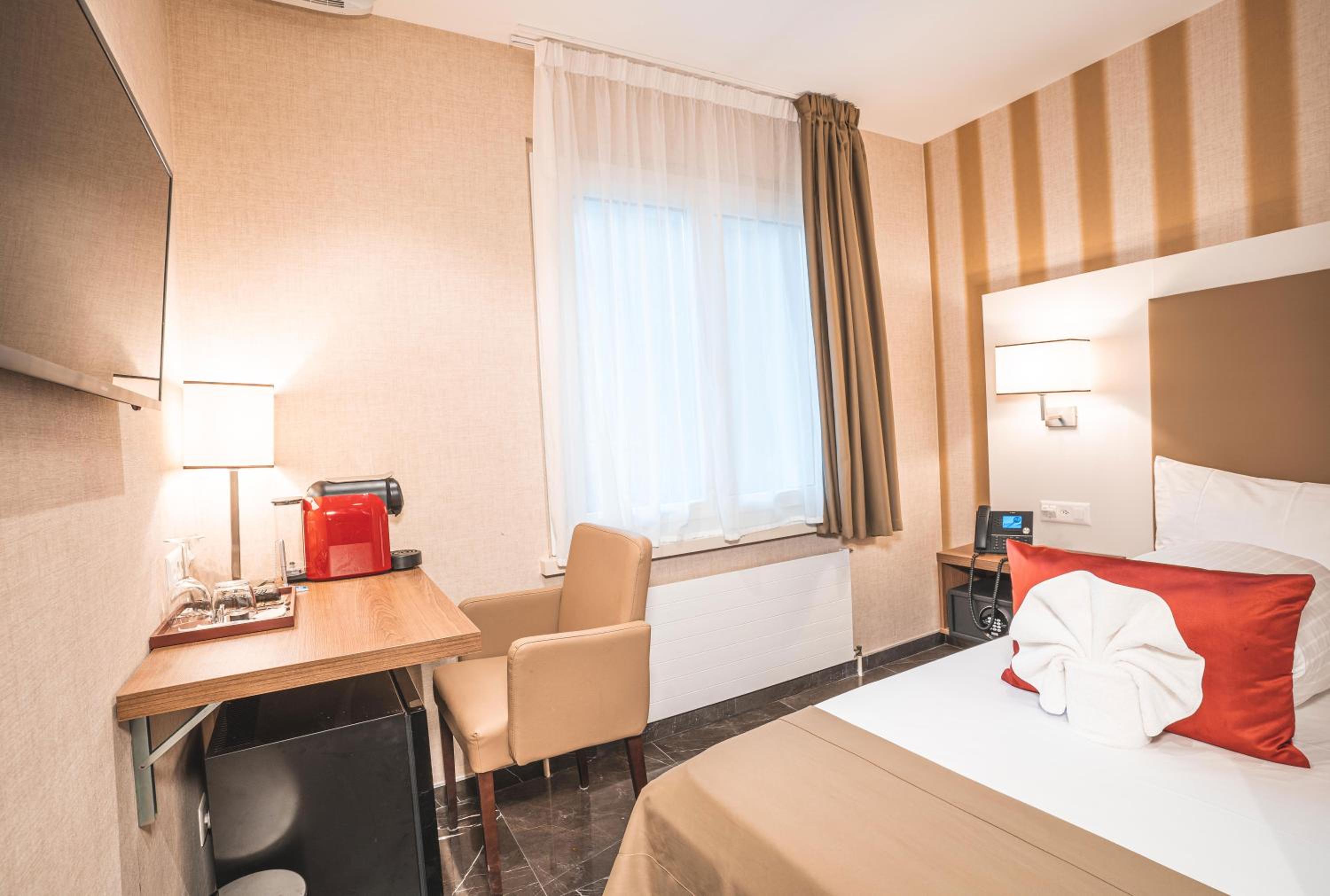 Standard Single Room