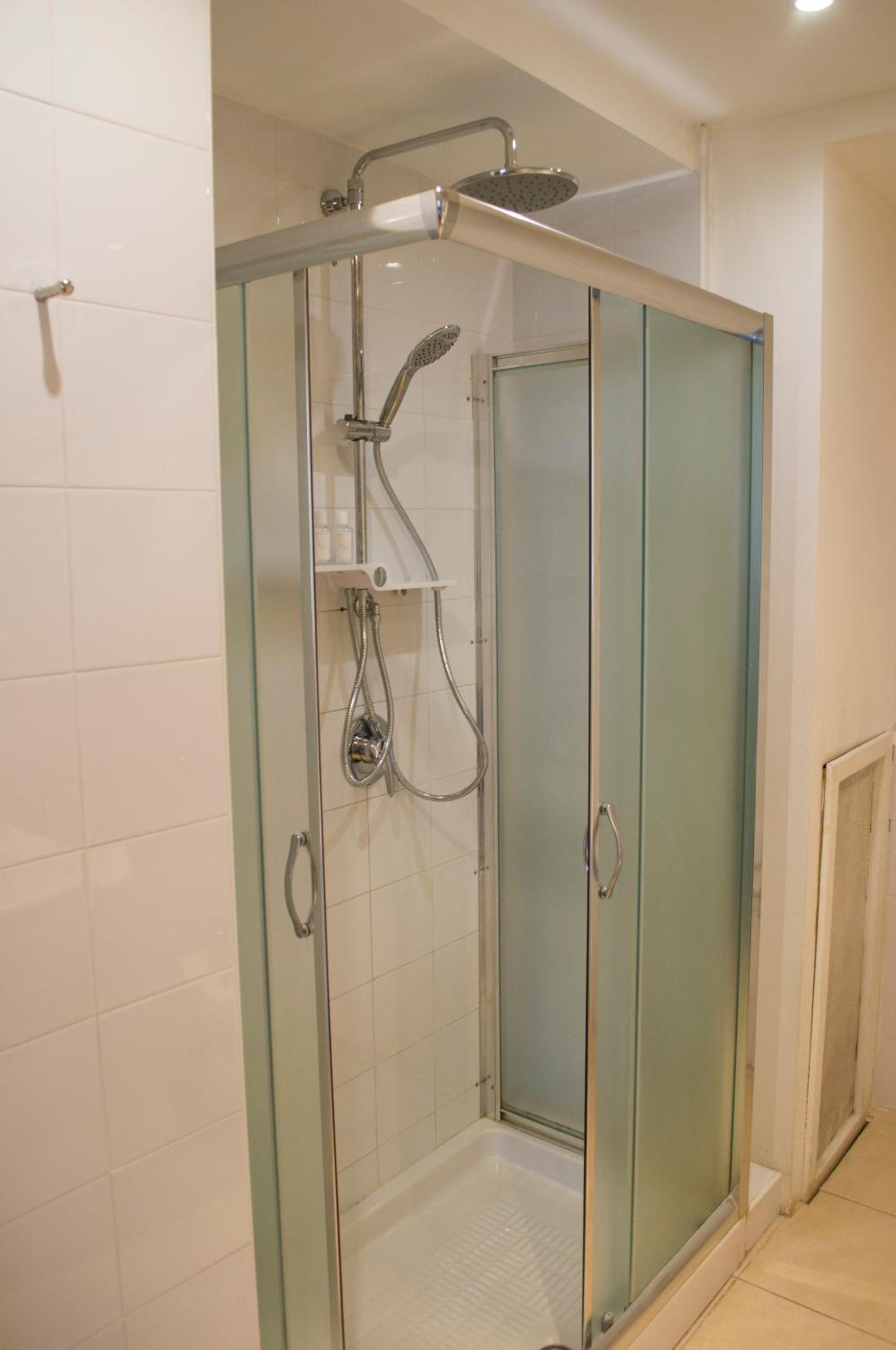 Suite with Spa Bath photo 3