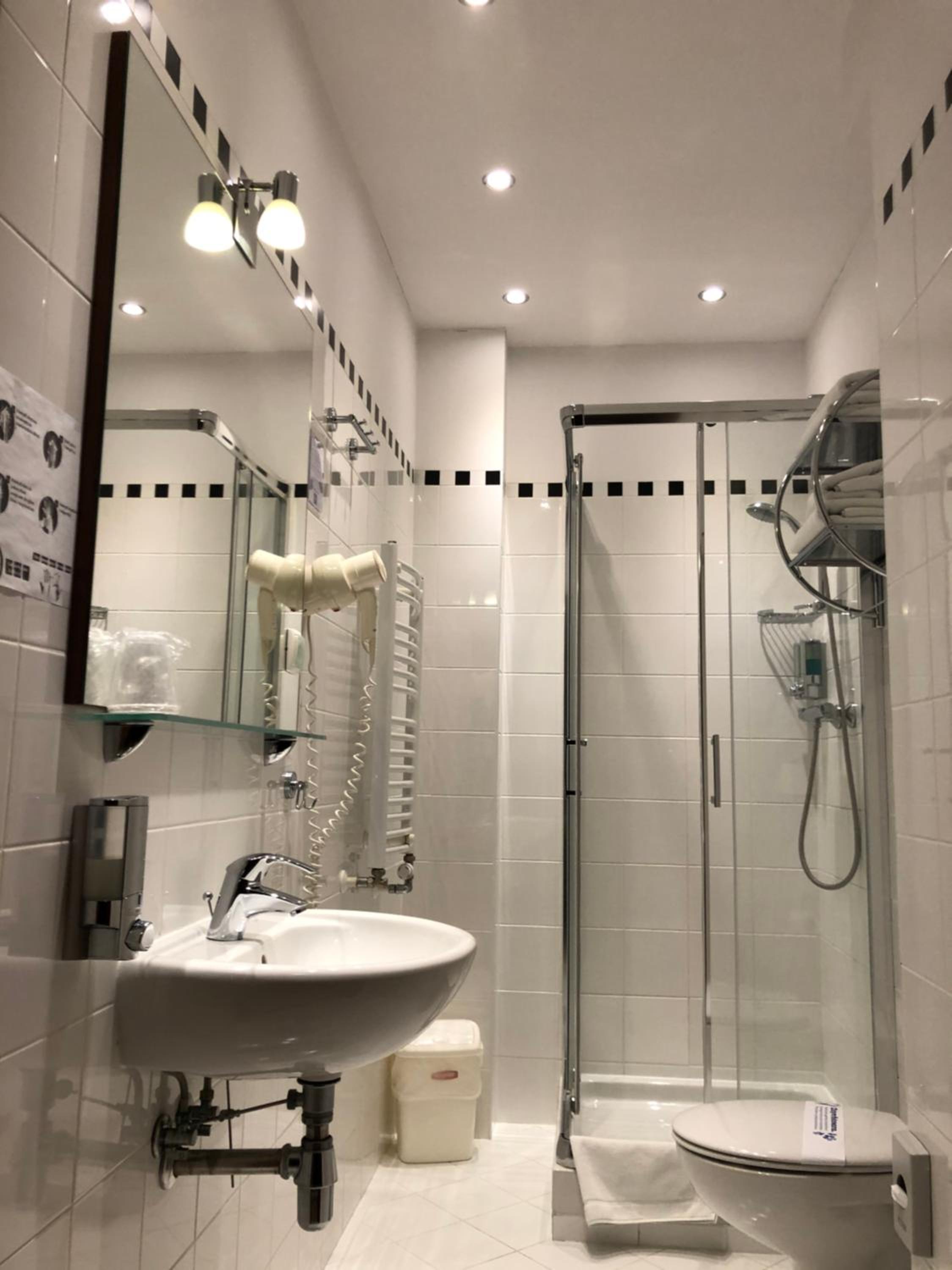Single Room photo 2