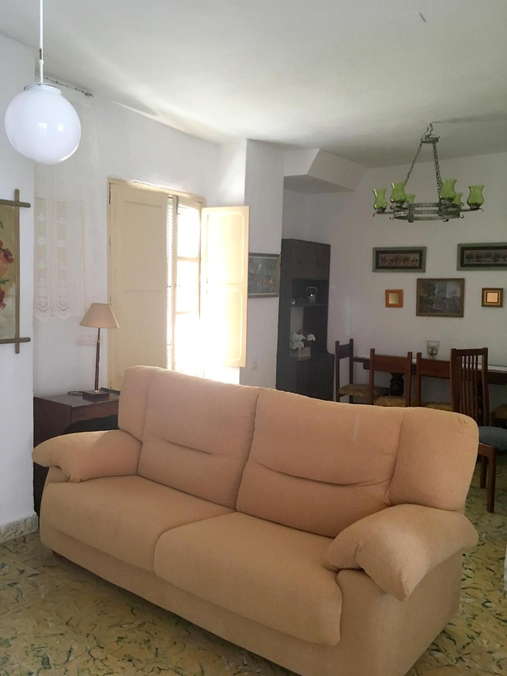 Four-Bedroom Vacation Home photo 2