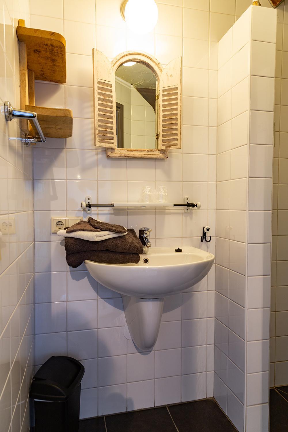 Standard Double or Twin Room - Photo 4