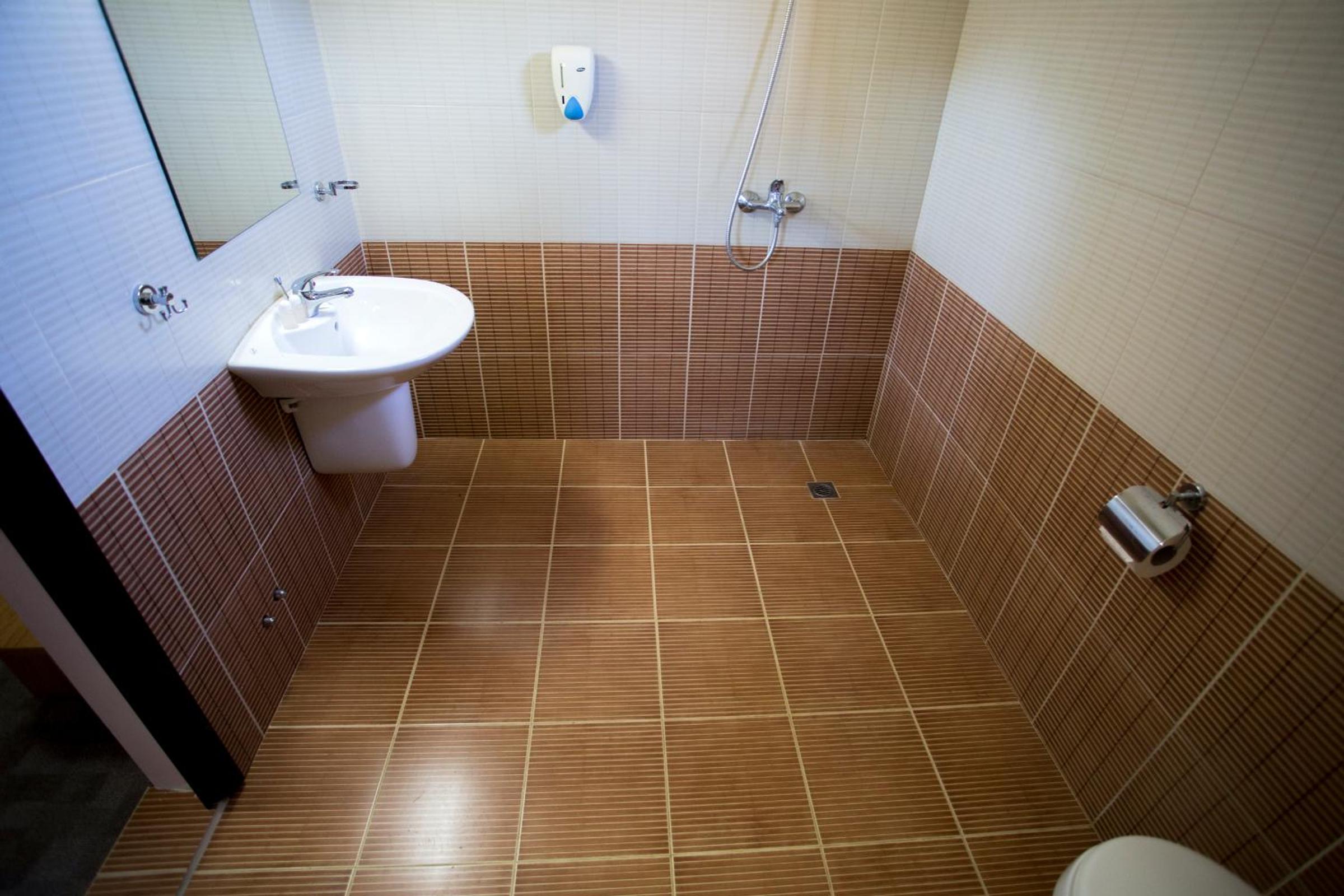 Triple Room - Photo 8