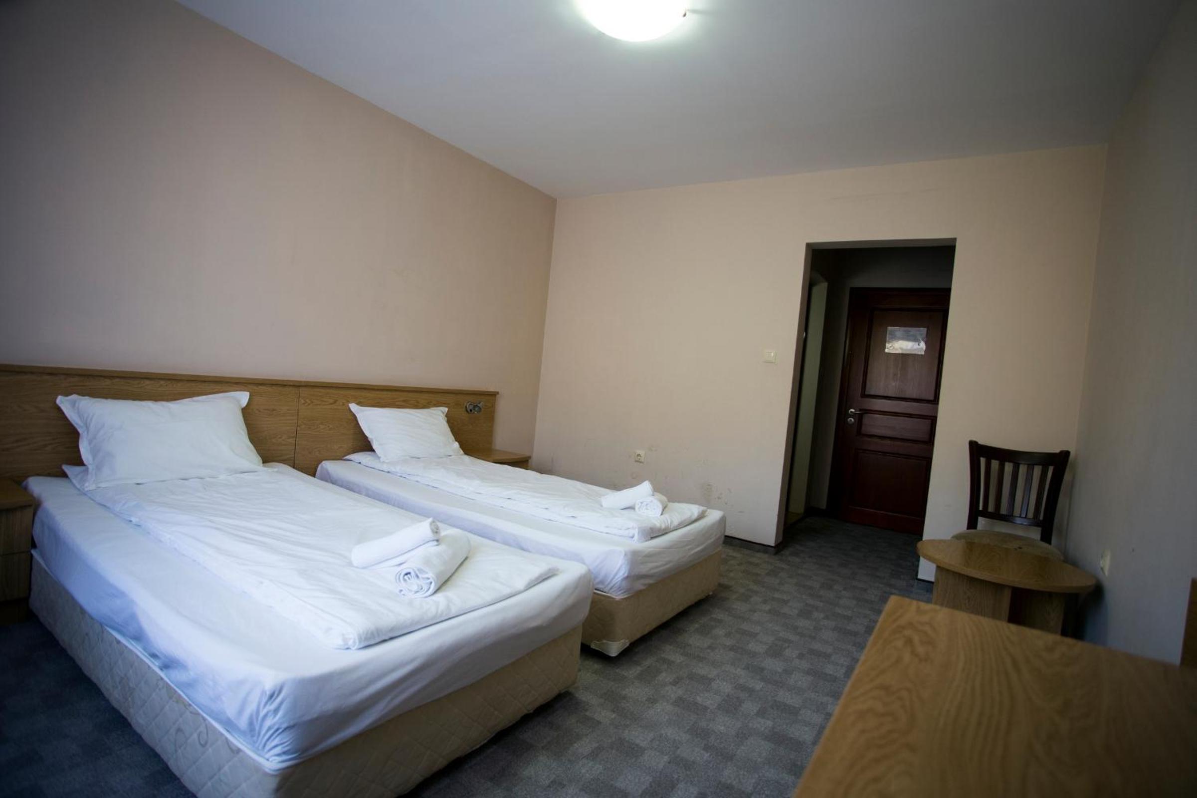 Double or Twin Room - Photo 17