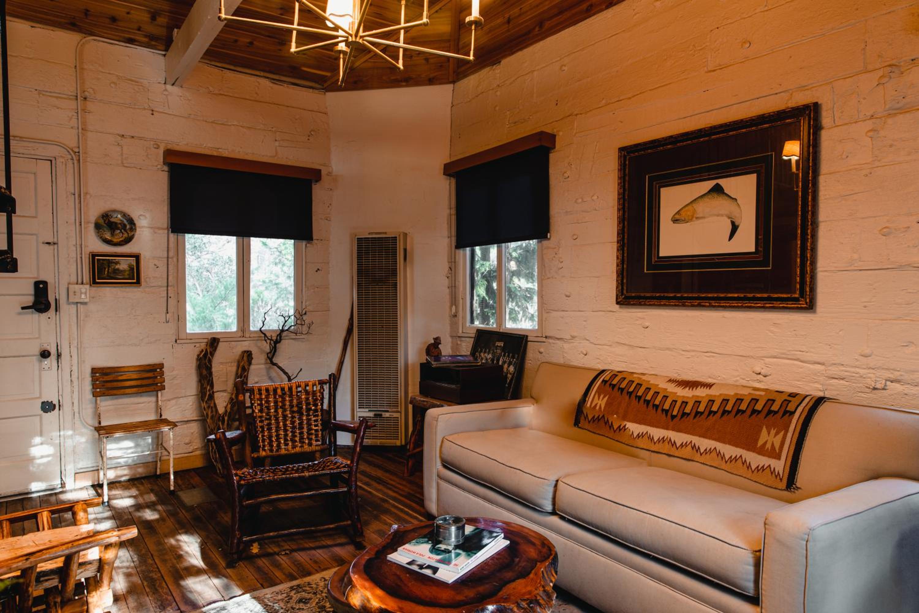 Deluxe Bungalow - Photo 8