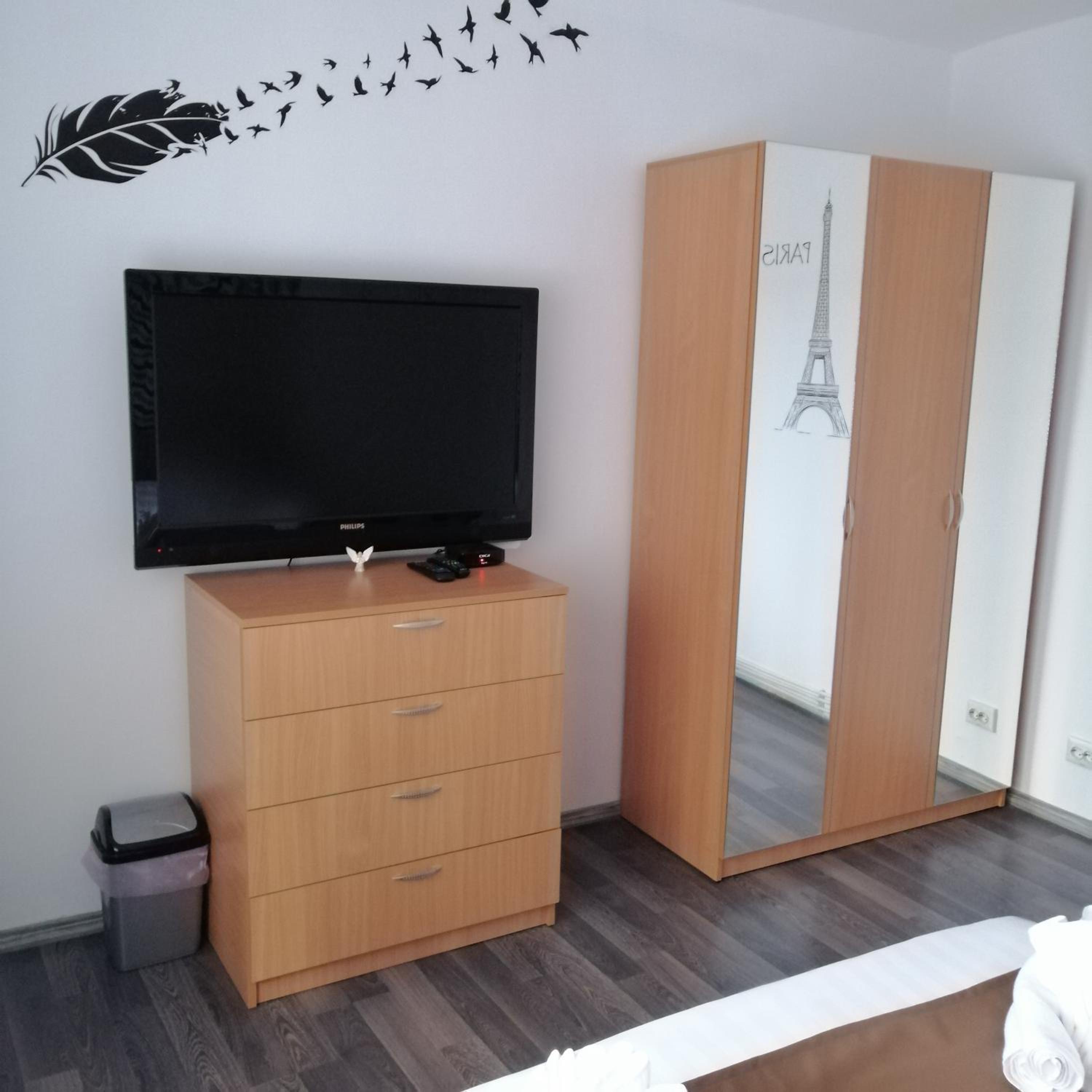 Two-Bedroom Apartment - Photo 10
