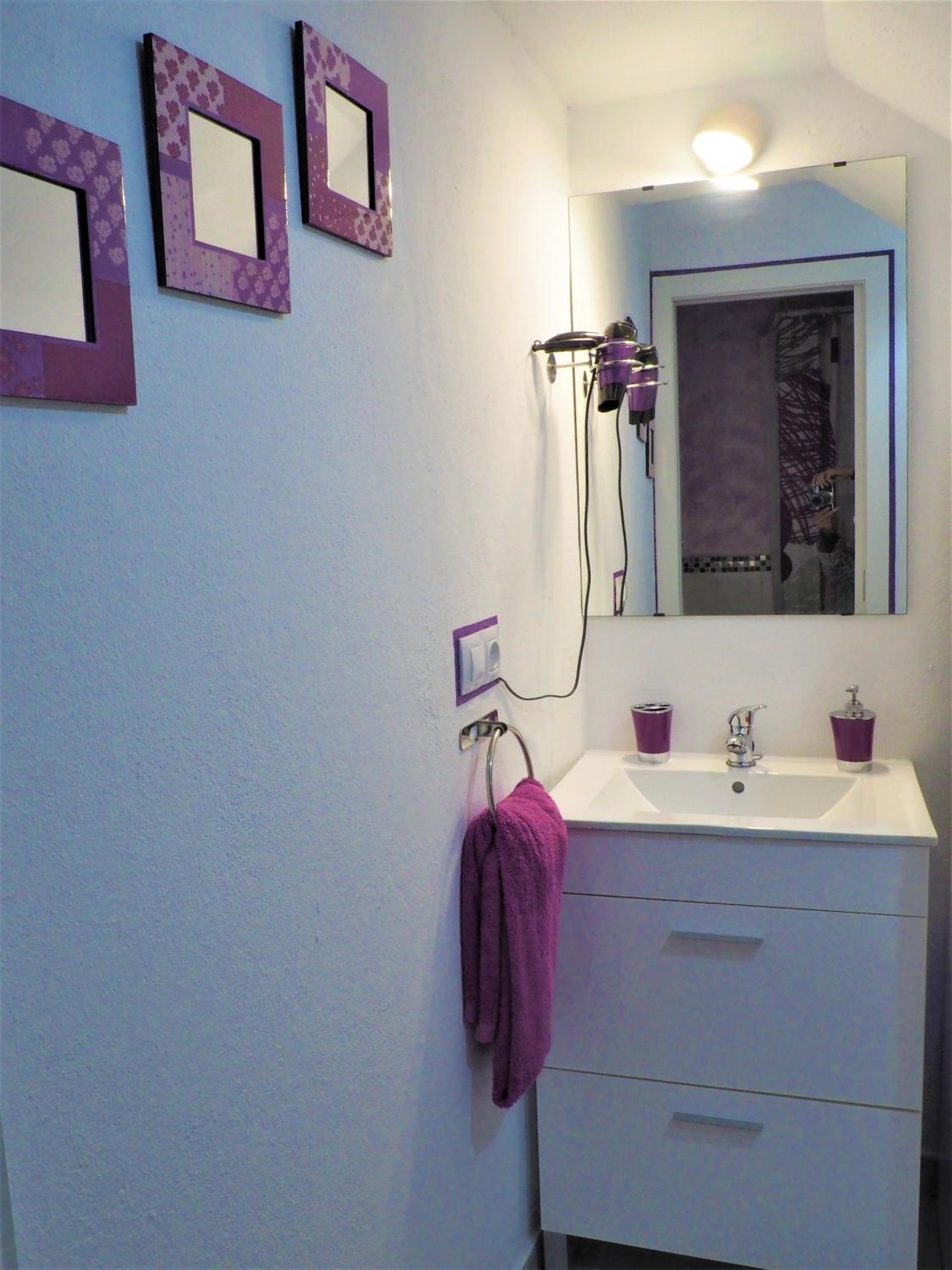 Standard King Room photo 3