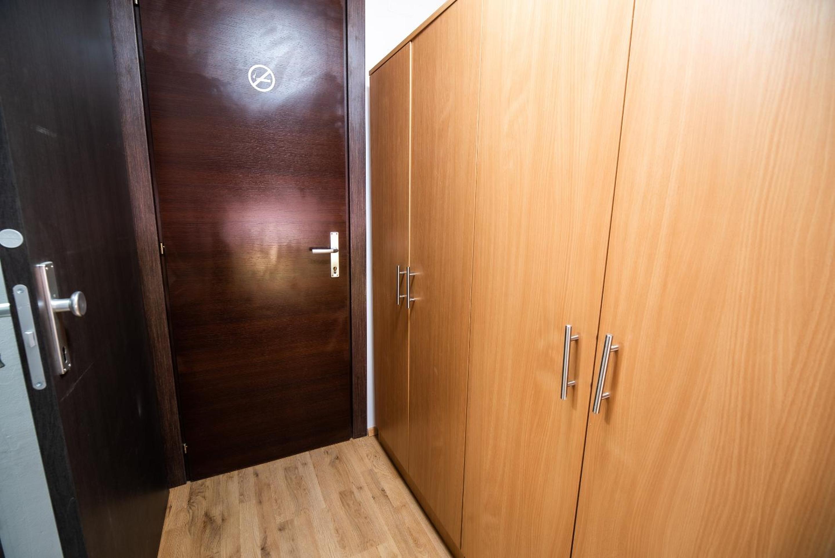 Family Room with Private Bathroom 2 - Photo 12