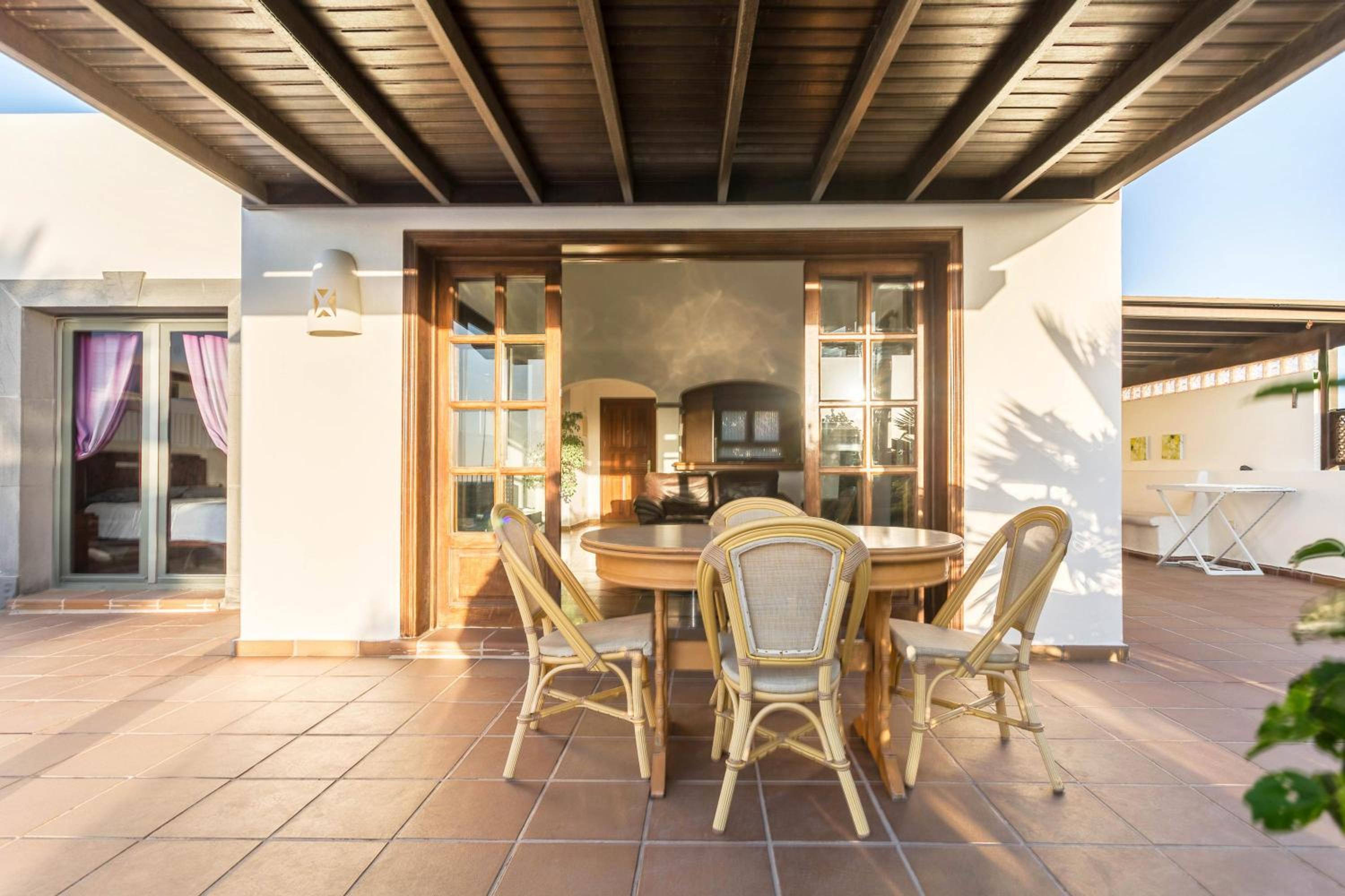 Three-Bedroom House - Photo 8
