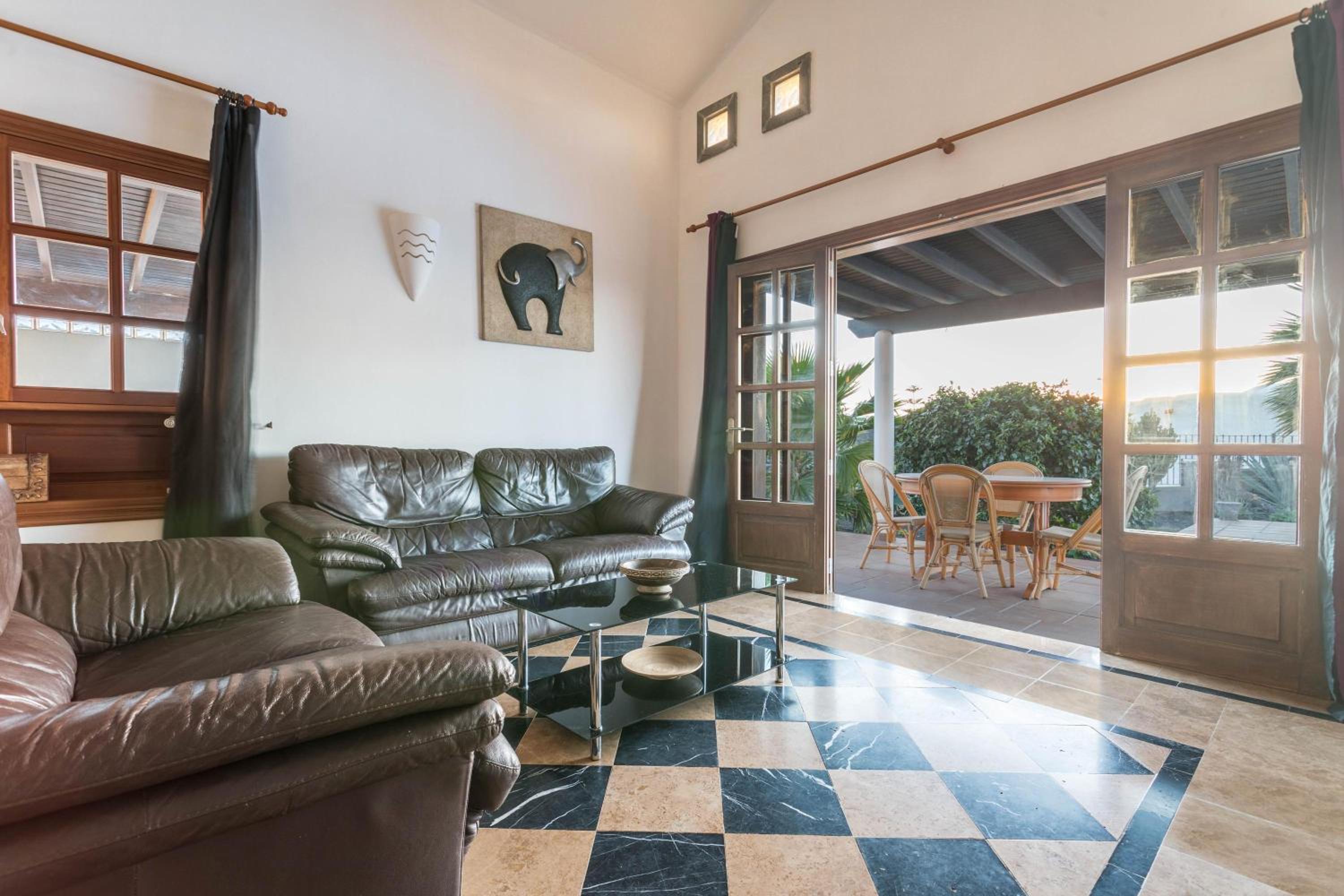 Three-Bedroom House - Photo 10