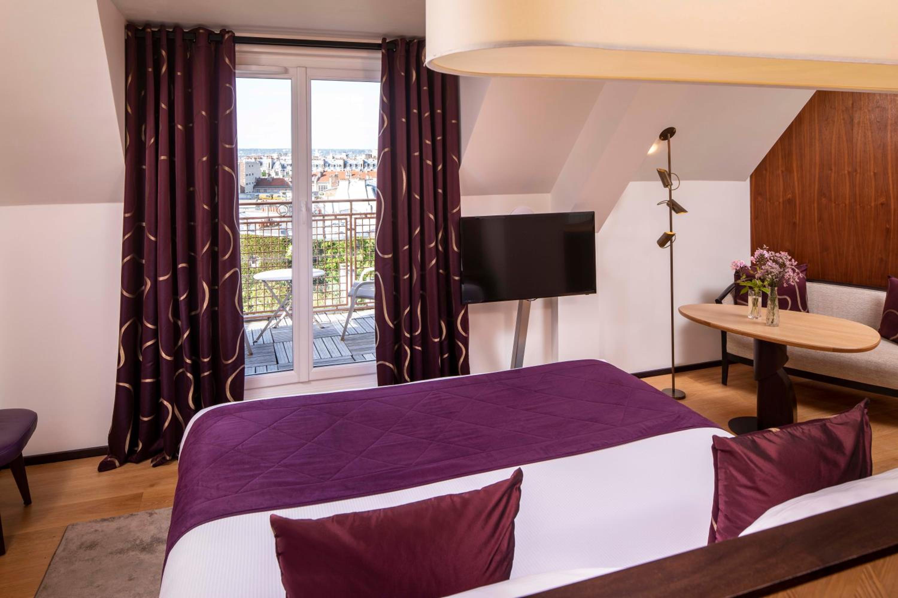 Suite with Terrace photo 1