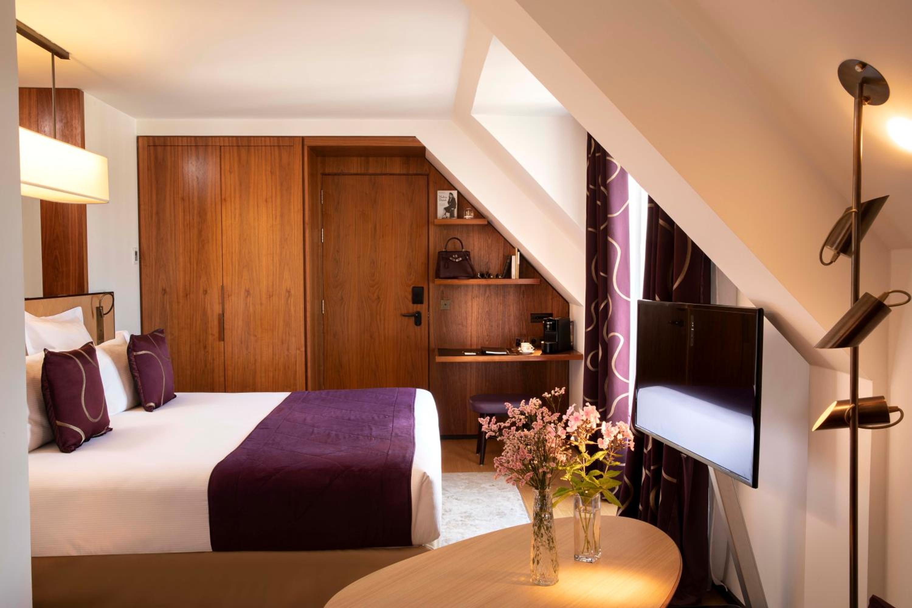 Suite with Terrace photo 3