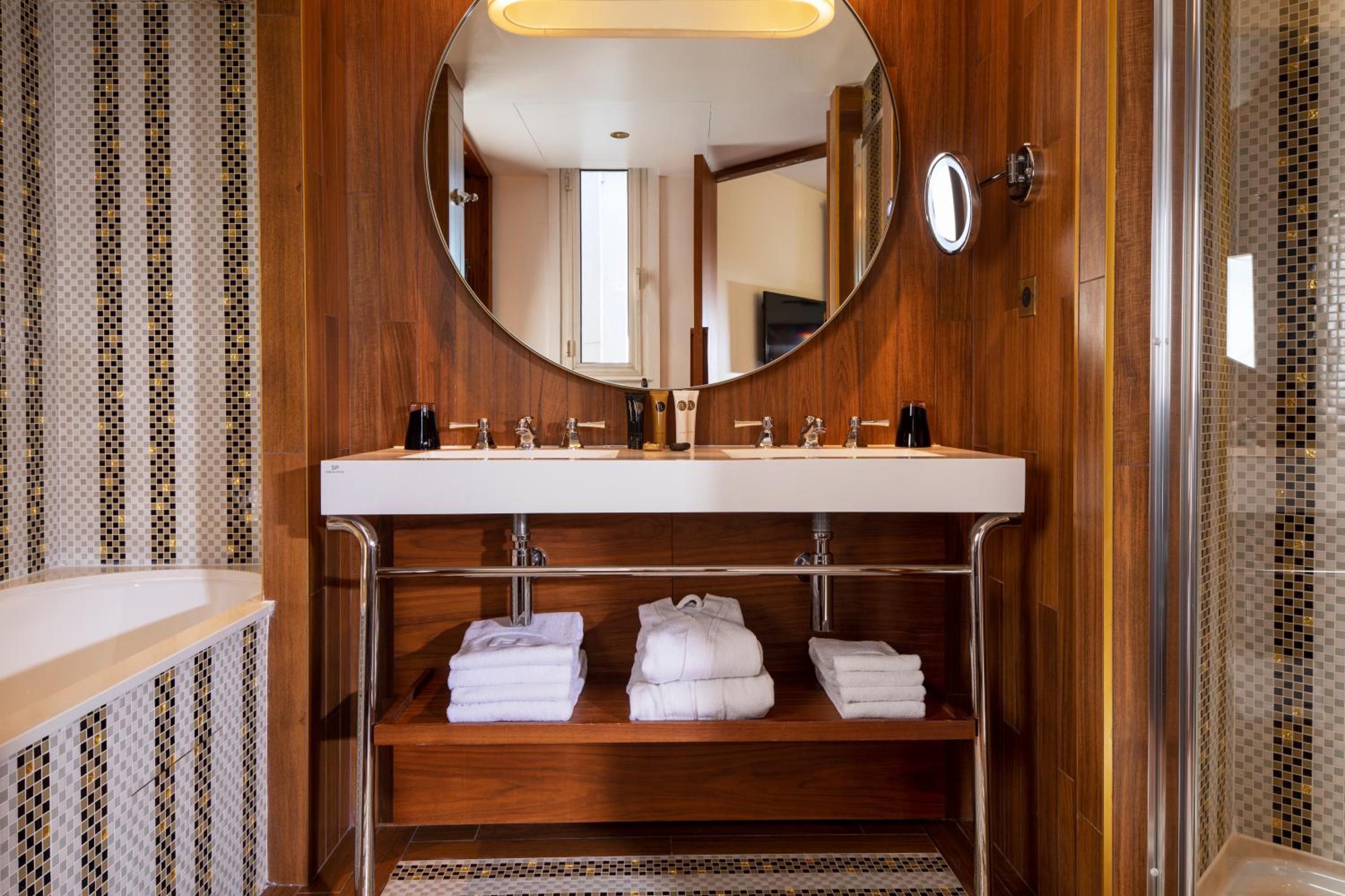 Penthouse Suite photo 3